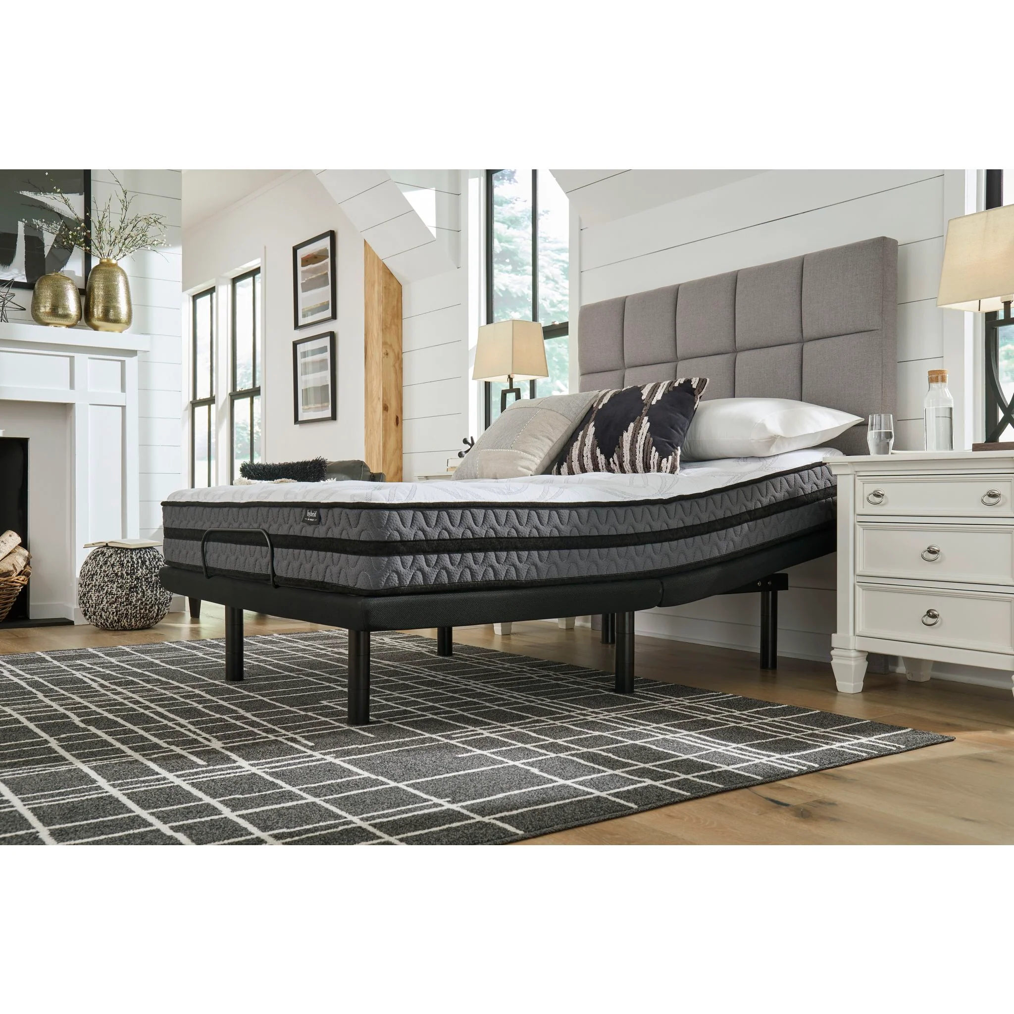 Ashley Sleep Essentials 10 Inch Hybrid Mattress - Image 5
