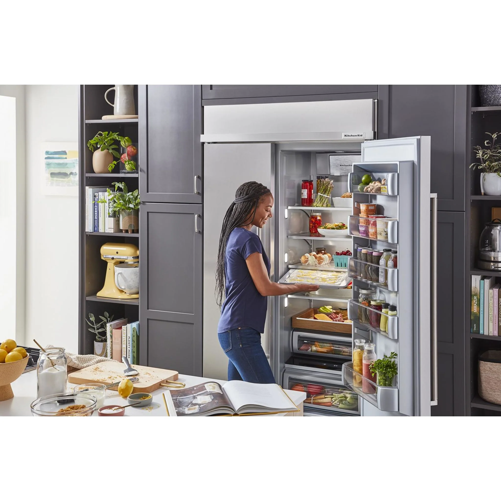 KitchenAid 25.5 Cu Ft. 42" Built-In Side-by-Side Refrigerator with PrintShield Finish - Stainless Steel with PrintShield™ Finish (KBSN702MPS) - Image 27