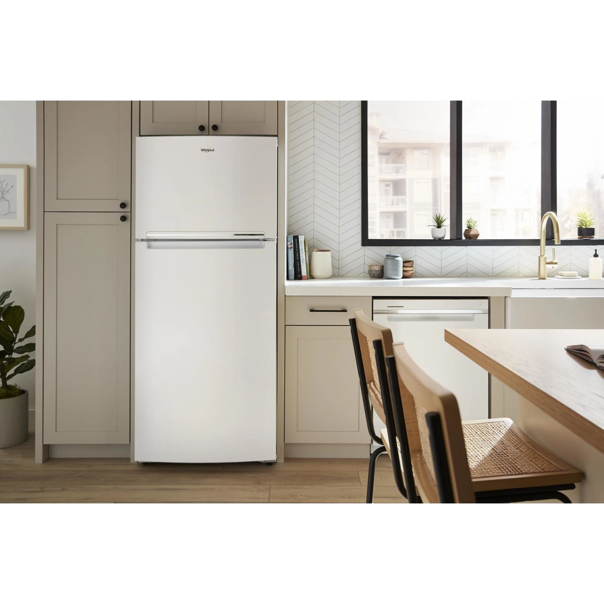 Whirlpool 28-inch Wide Top-Freezer Refrigerator - 16.6 Cu. Ft. -White (WRTX5328PW) - Image 4