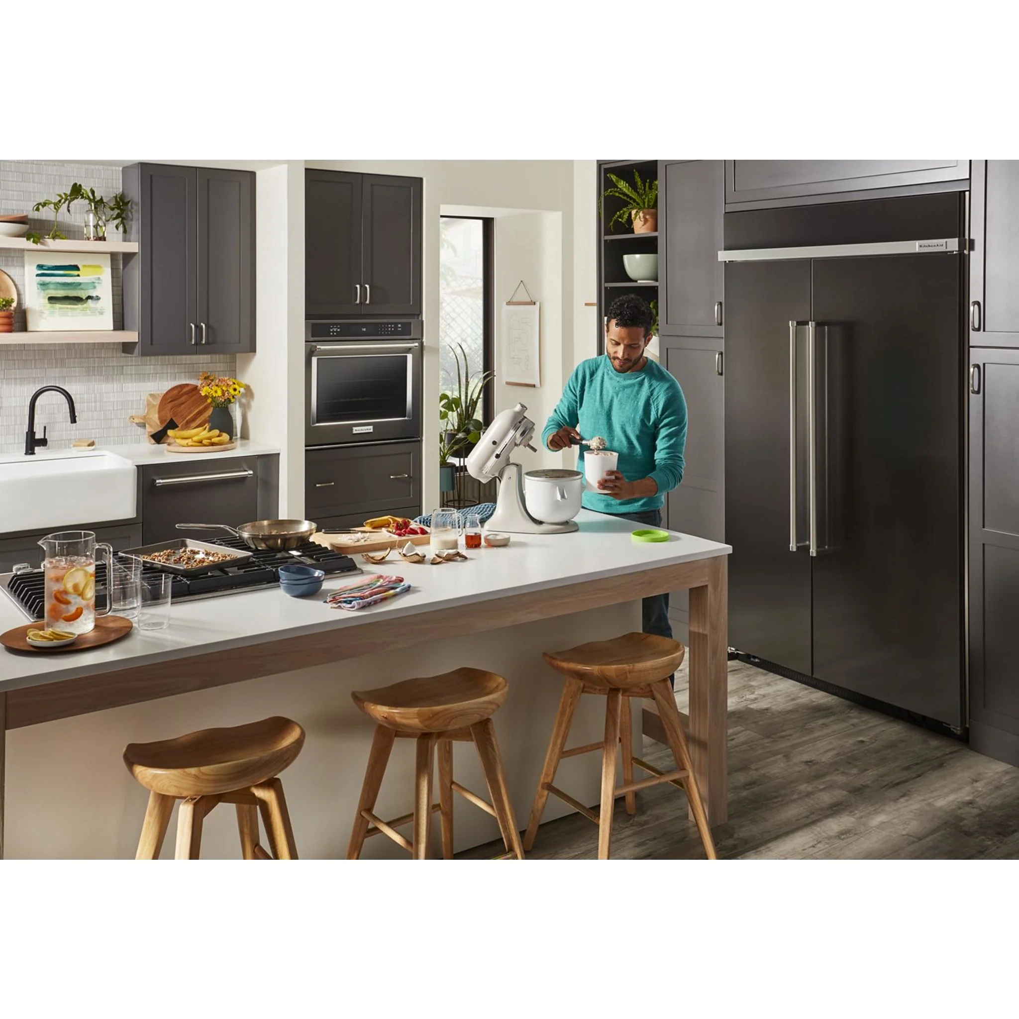 KitchenAid 30 cu.ft. 48" Built-In Side-by-Side Refrigerator with PrintShield Finish - Black Stainless Steel with PrintShield™ Finish (KBSN708MBS) - Image 43