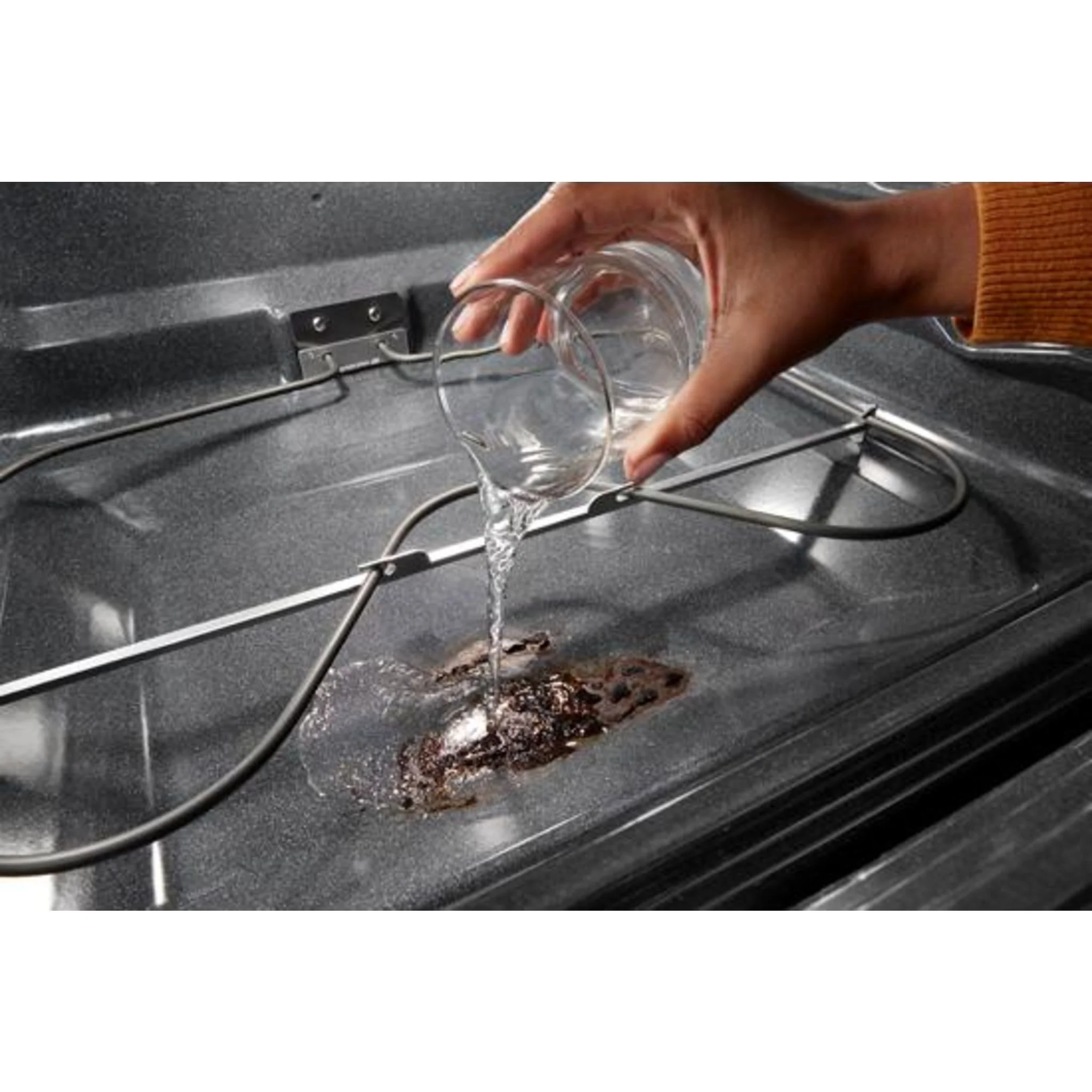 Whirlpool 30-inch Electric Range with Steam Clean -White (YWFES3330RW) - Image 2