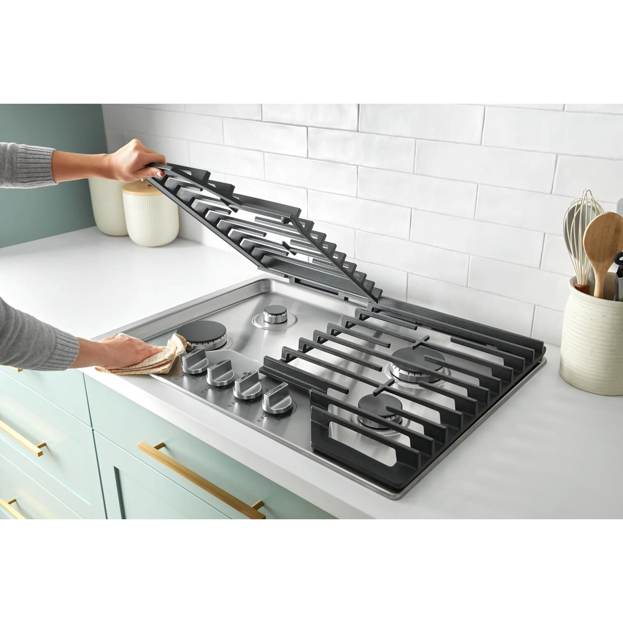 Whirlpool 30-inch Gas Cooktop with EZ-2-LiftHinged Cast-Iron Grates -Black (WCGK5030PB) - Image 8