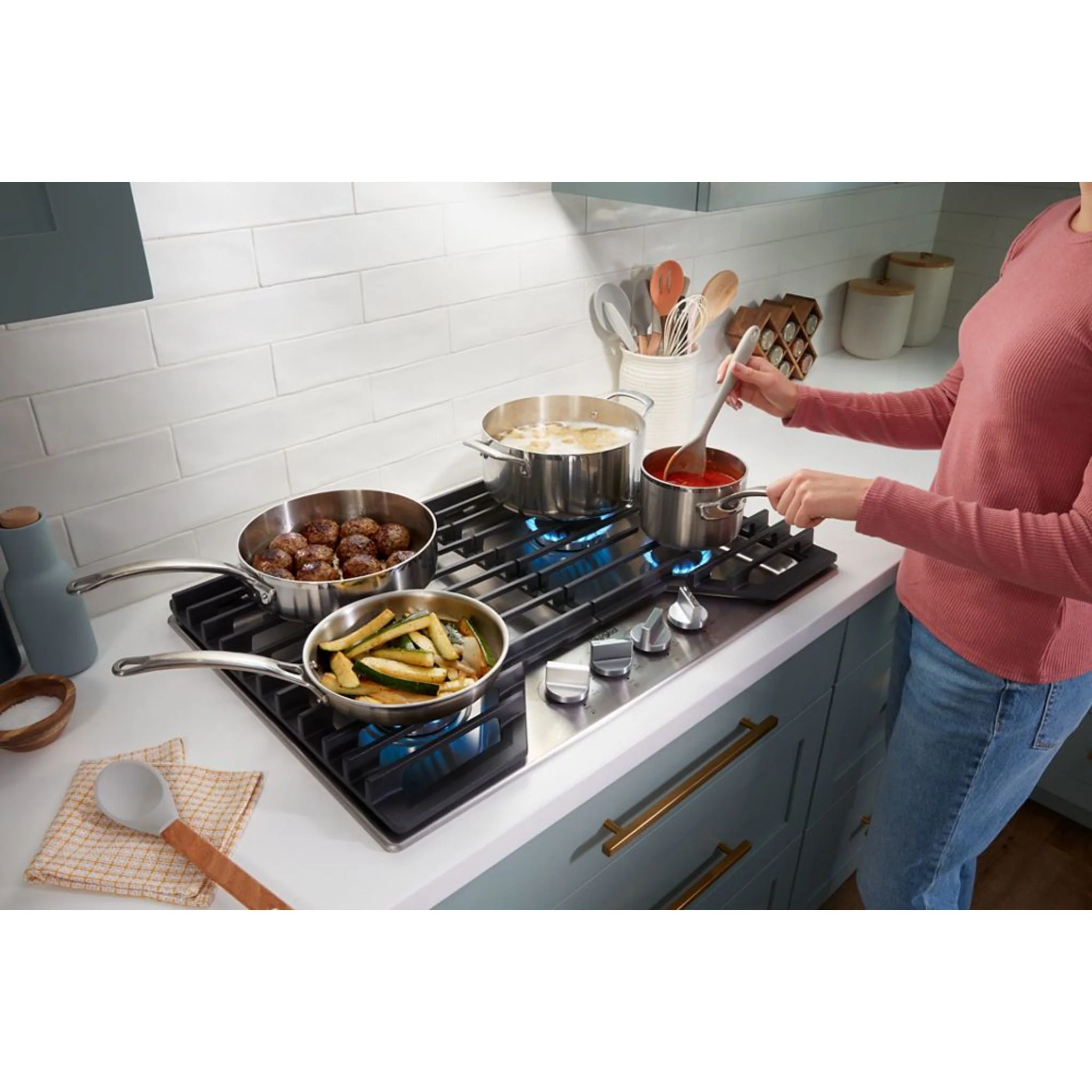 Whirlpool 36-inch Gas Cooktop with Fifth Burner -Stainless Steel (WCGK7036PS) - Image 12