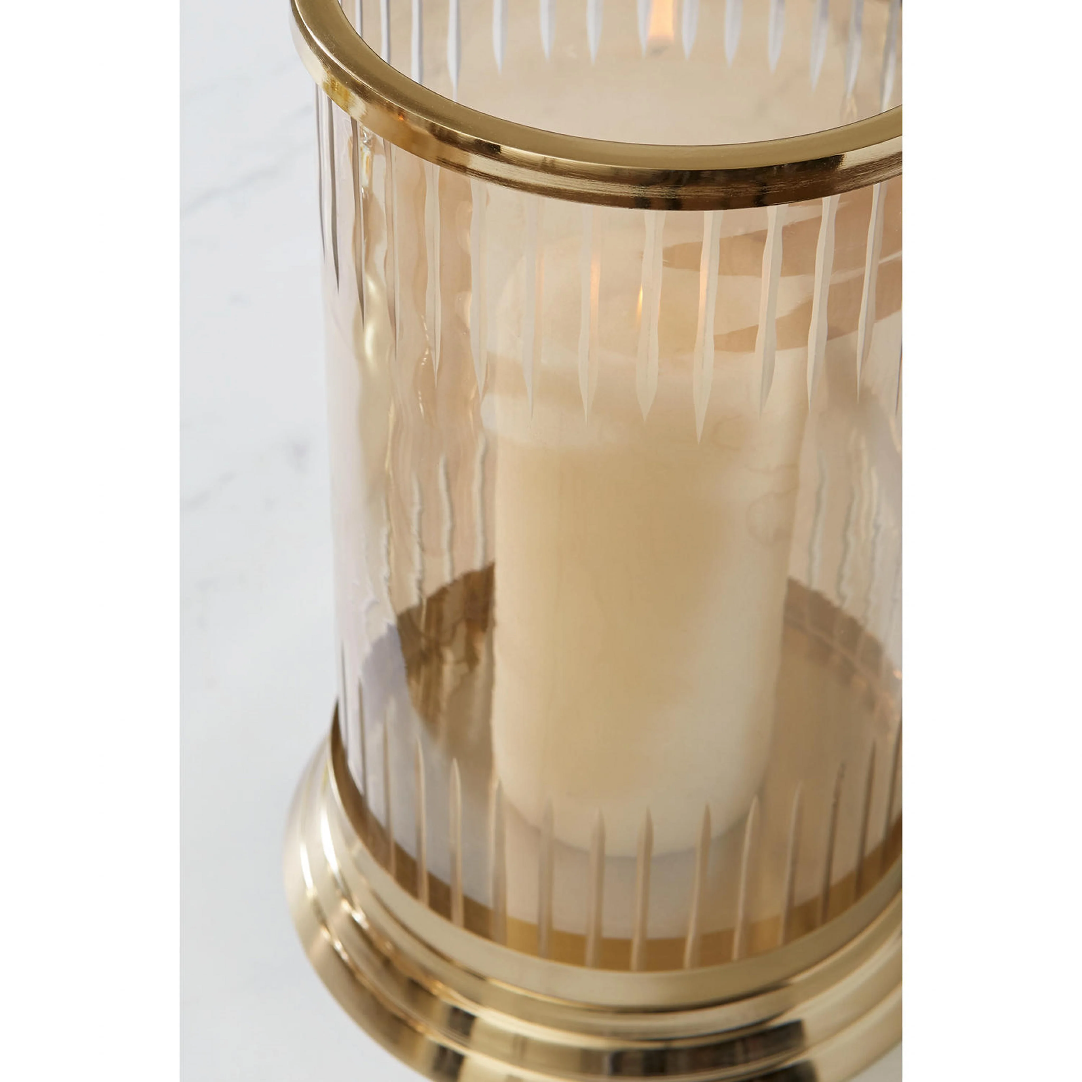 Aavinson Candle Holder - Image 4