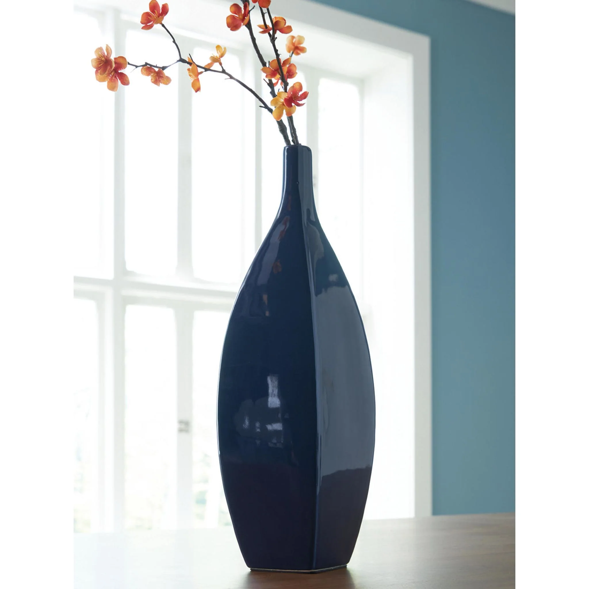 Abtinson Vase - Image 2
