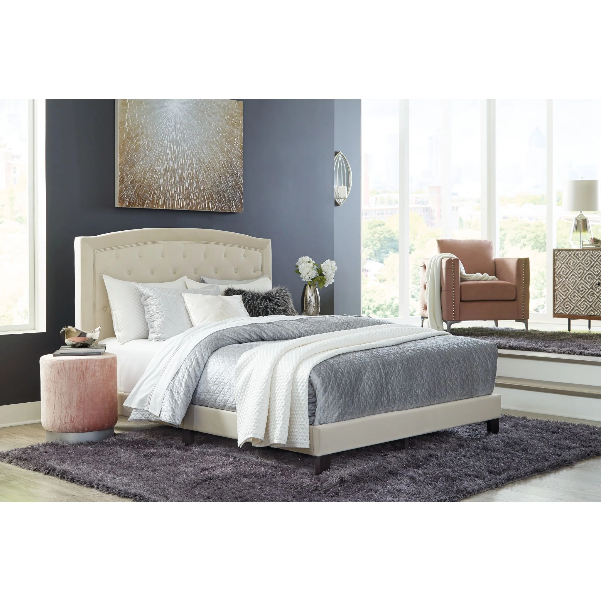 Adelloni Upholstered King Bed - Image 6