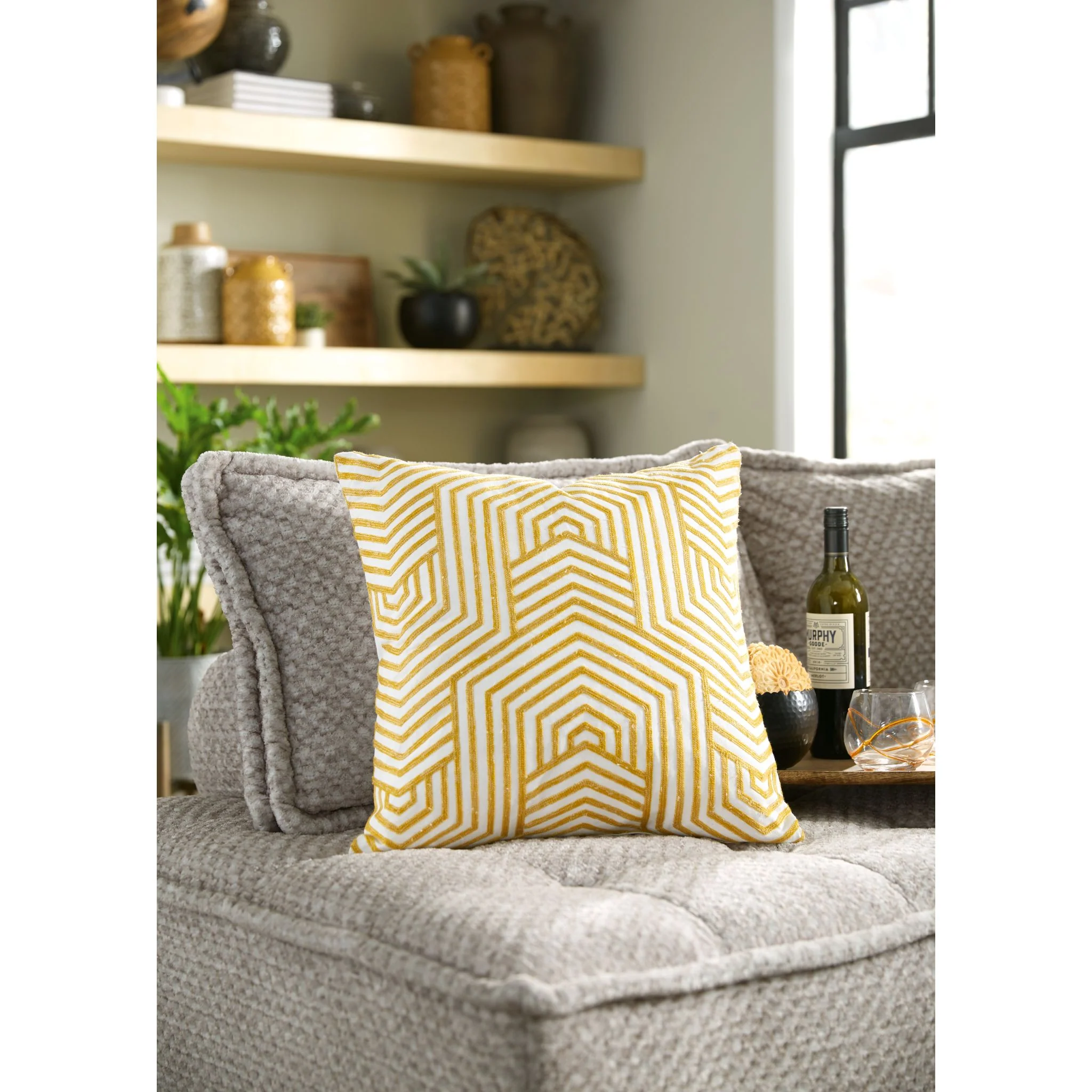 Adrik Pillow - Image 8