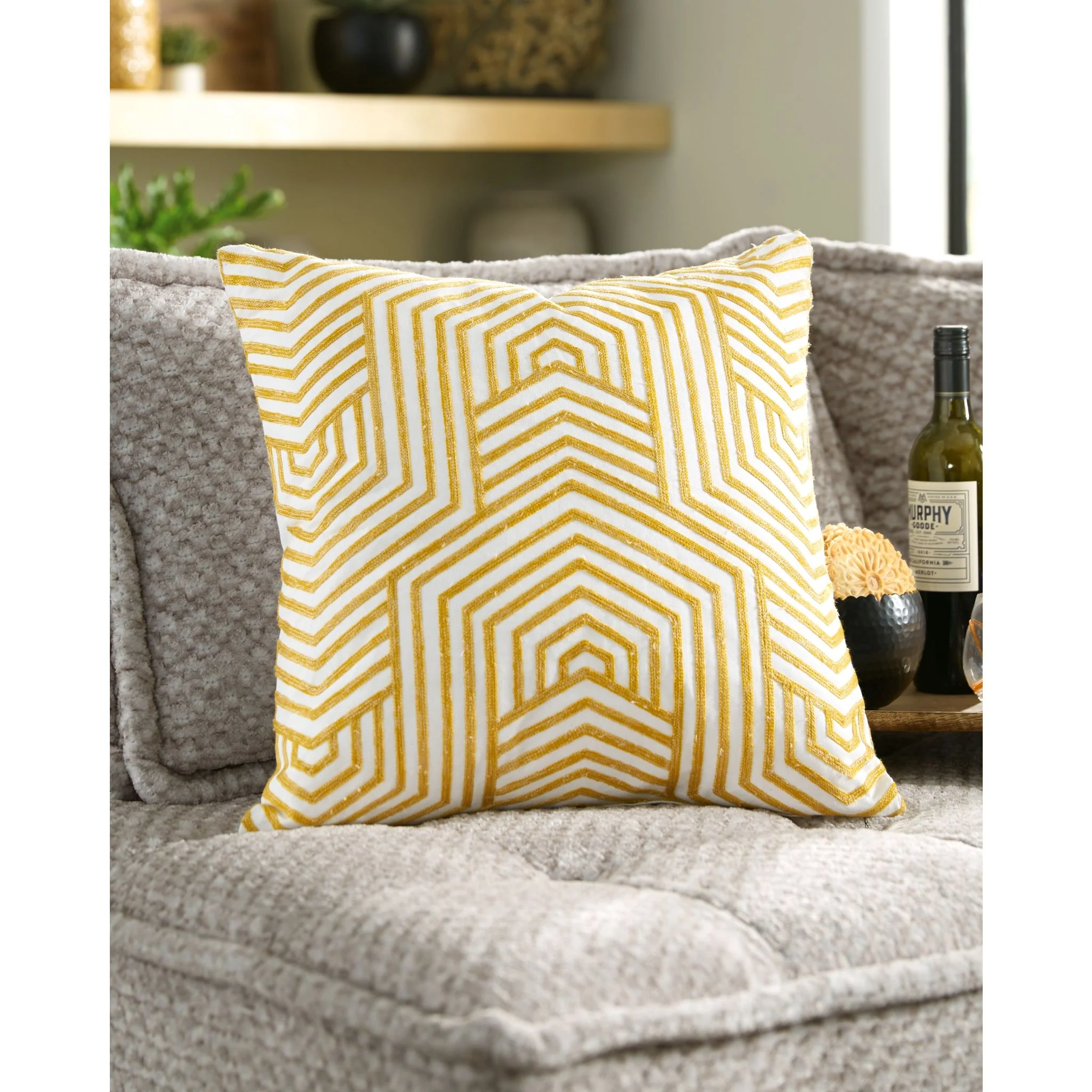 Adrik Pillow - Image 9