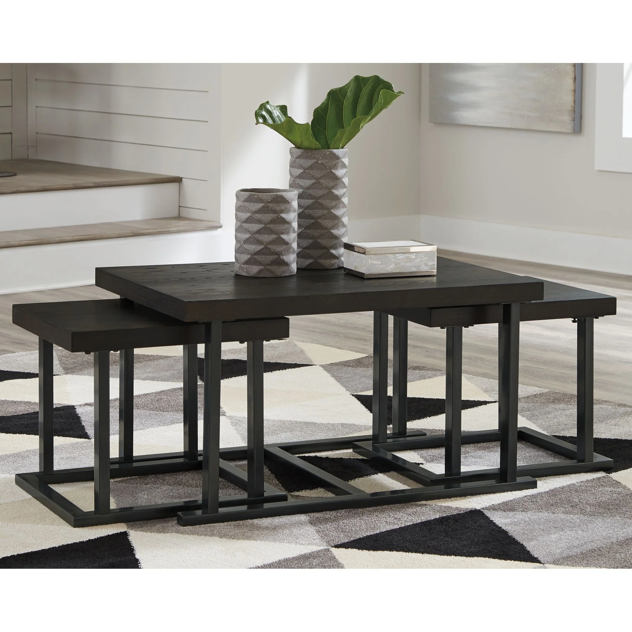 Airdon Cocktail Table with 2 Stools - Image 3
