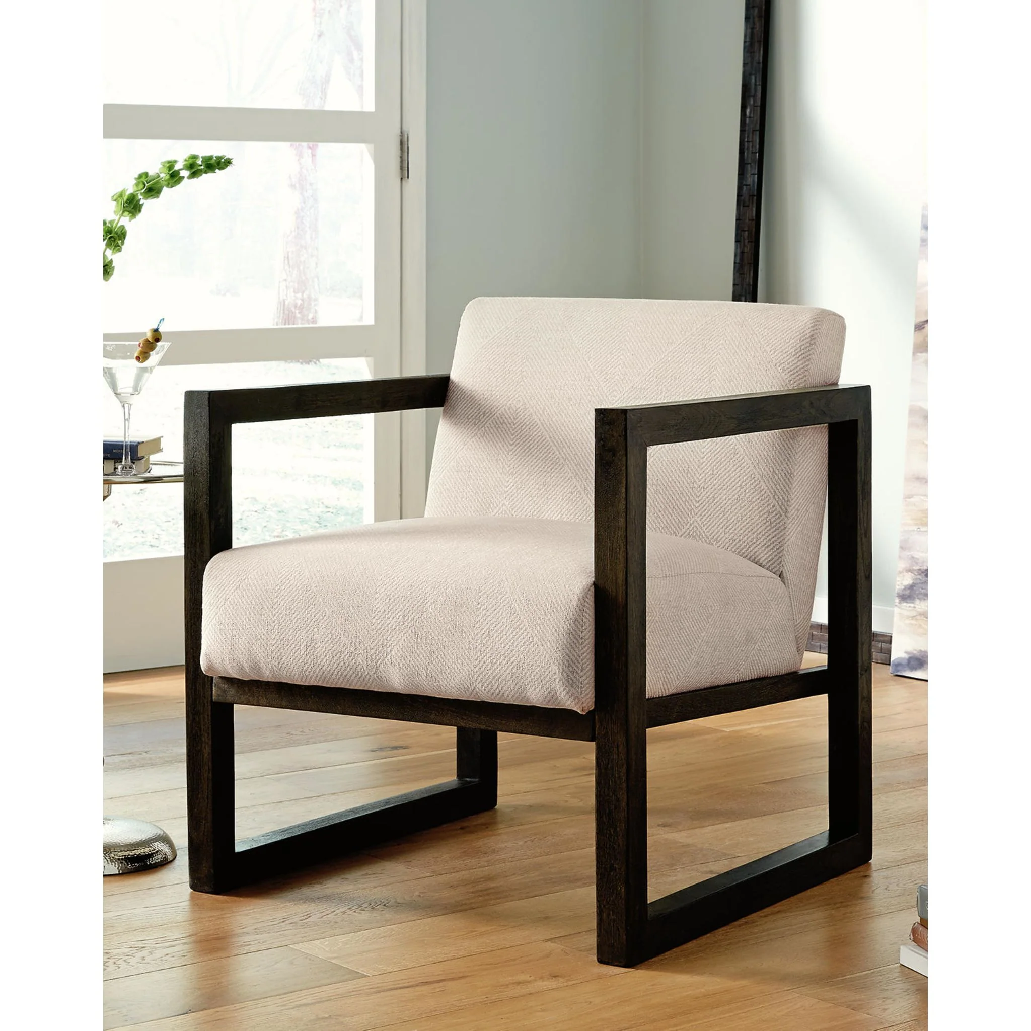 Alarick Accent Chair - Image 2