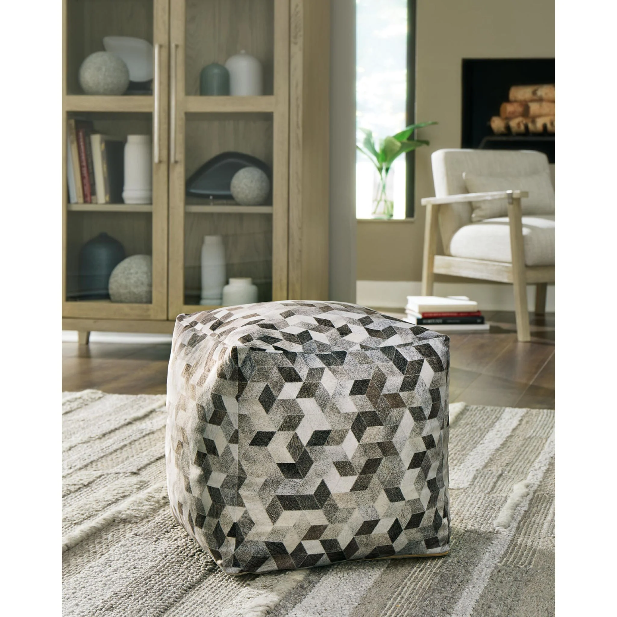 Albermarle Pouf - Image 3