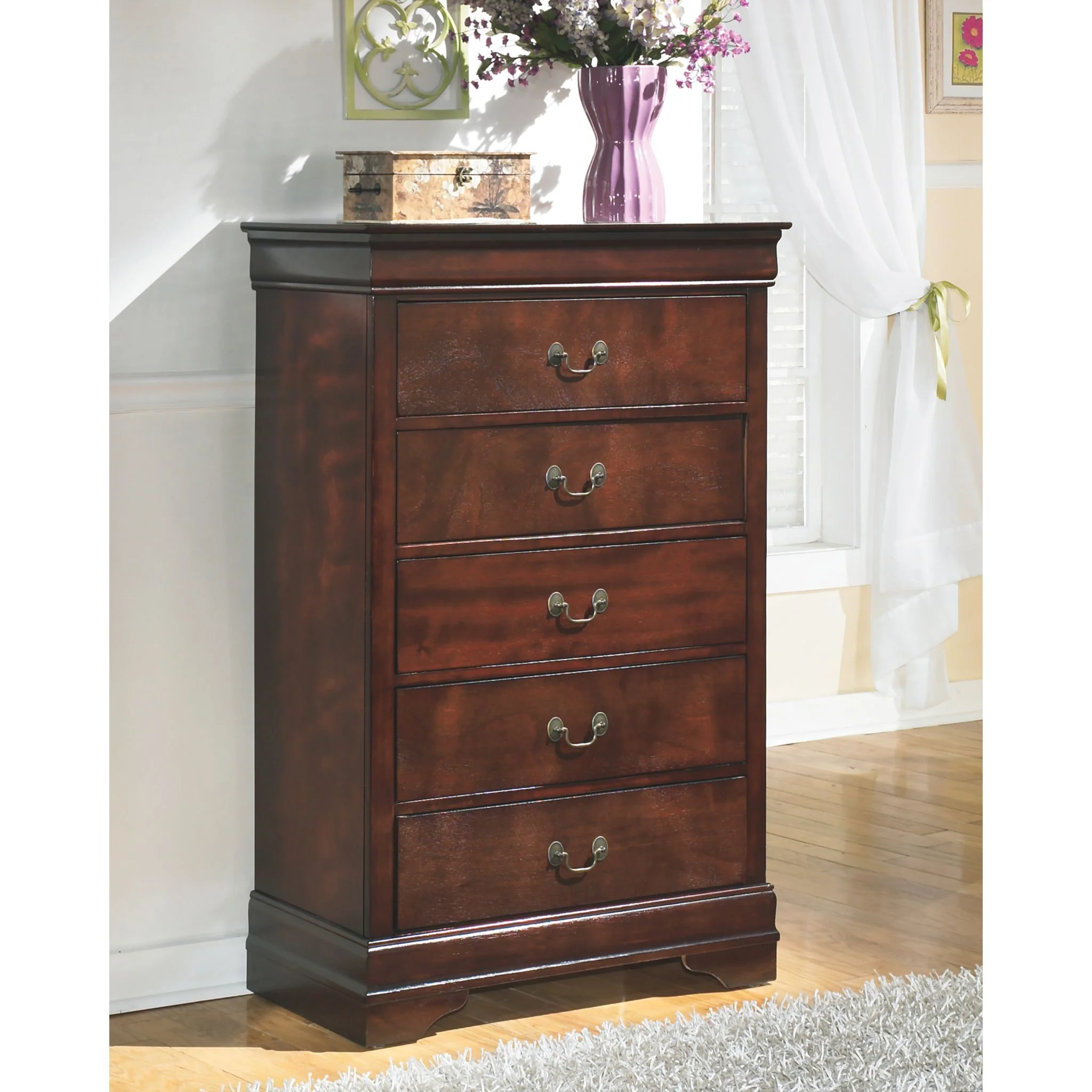 Alisdair Chest - Image 2
