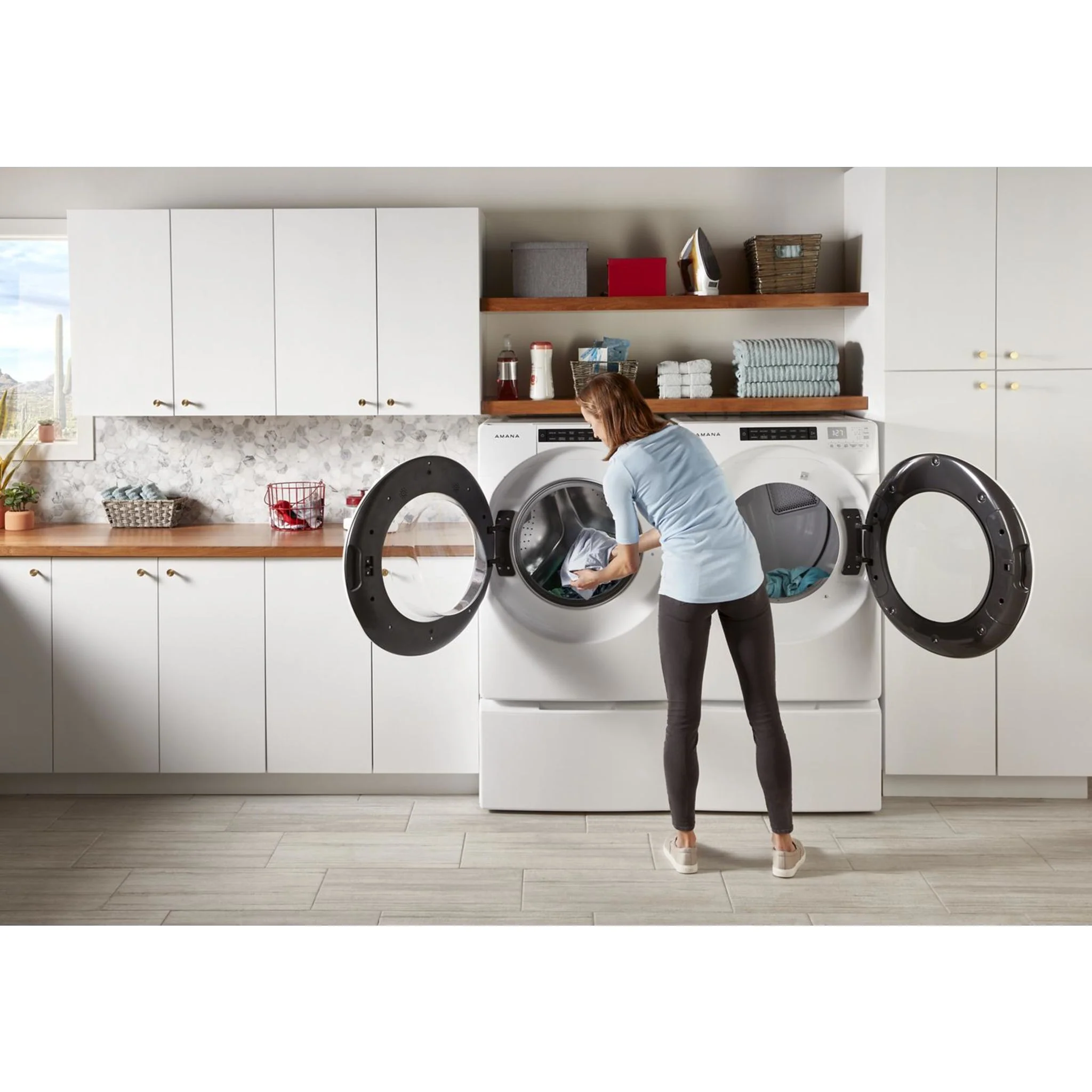 Amana 5.0 cu. ft. I.E.C. ENERGY STAR Qualified Front Load Washer -White (NFW5800HW) - Image 6