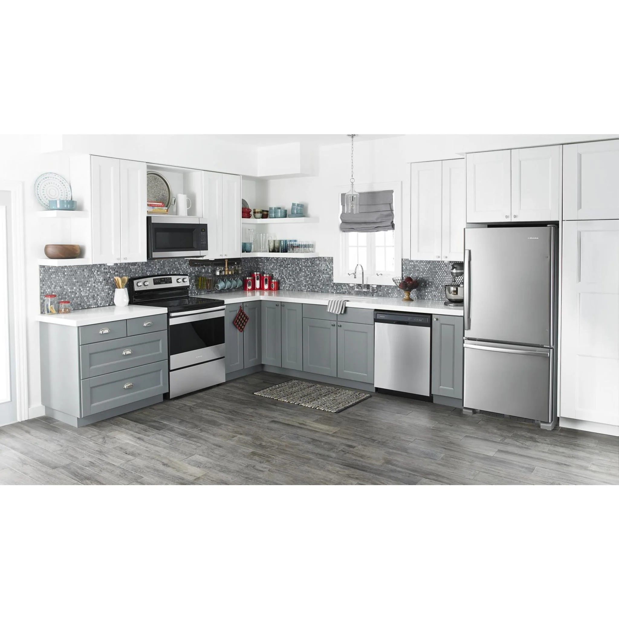 Amana 29-inch Wide Bottom-Freezer Refrigerator with EasyFreezerPull-Out Drawer -- 18 cu. ft. Capacity -Stainless Steel (ABB1924BRM) - Image 36