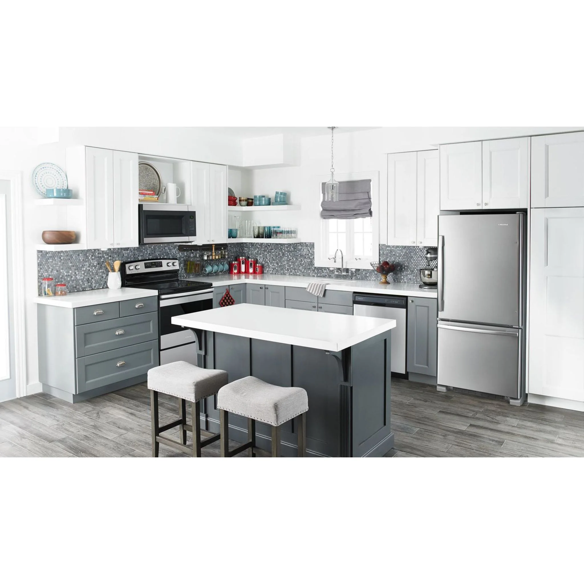 Amana 29-inch Wide Bottom-Freezer Refrigerator with EasyFreezerPull-Out Drawer -- 18 cu. ft. Capacity -Stainless Steel (ABB1924BRM) - Image 7