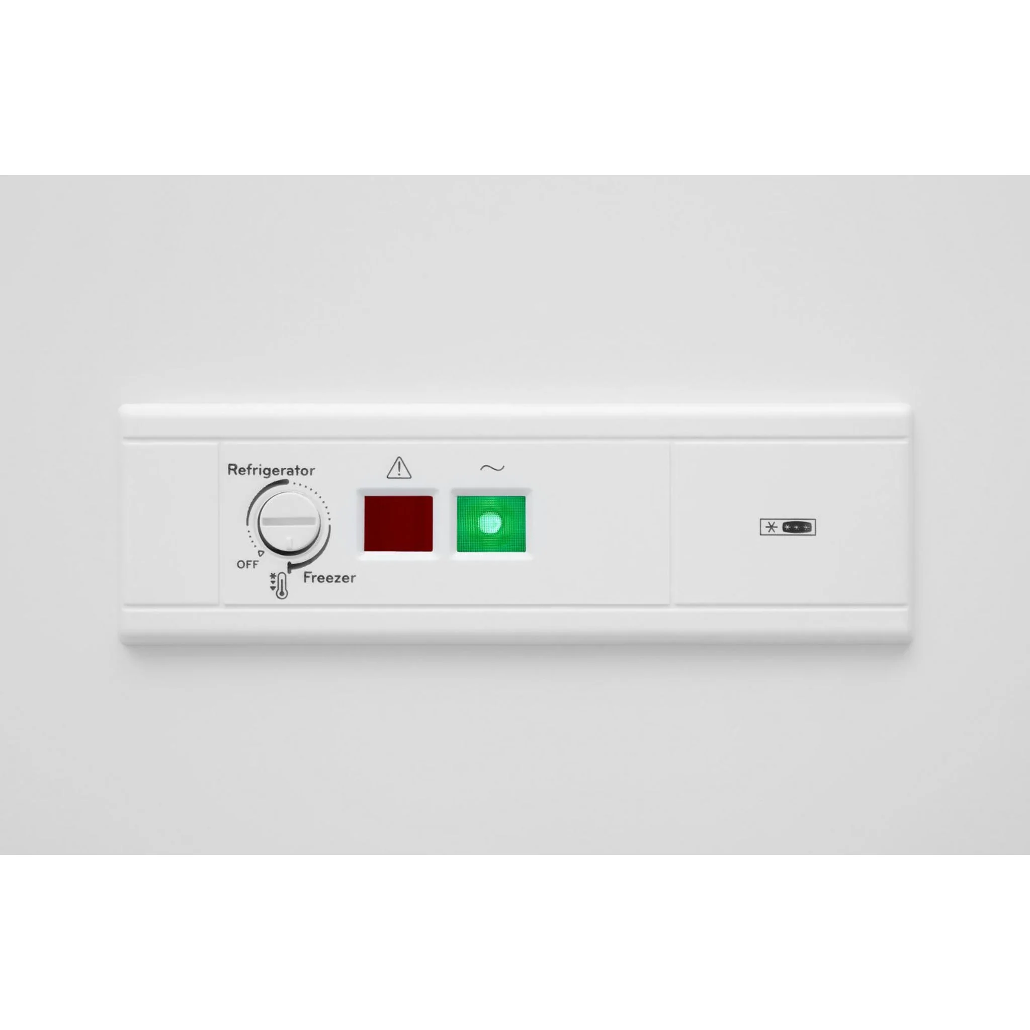 Amana 9 cu. ft. Chest Freezer (AQC0902LW) - Image 29