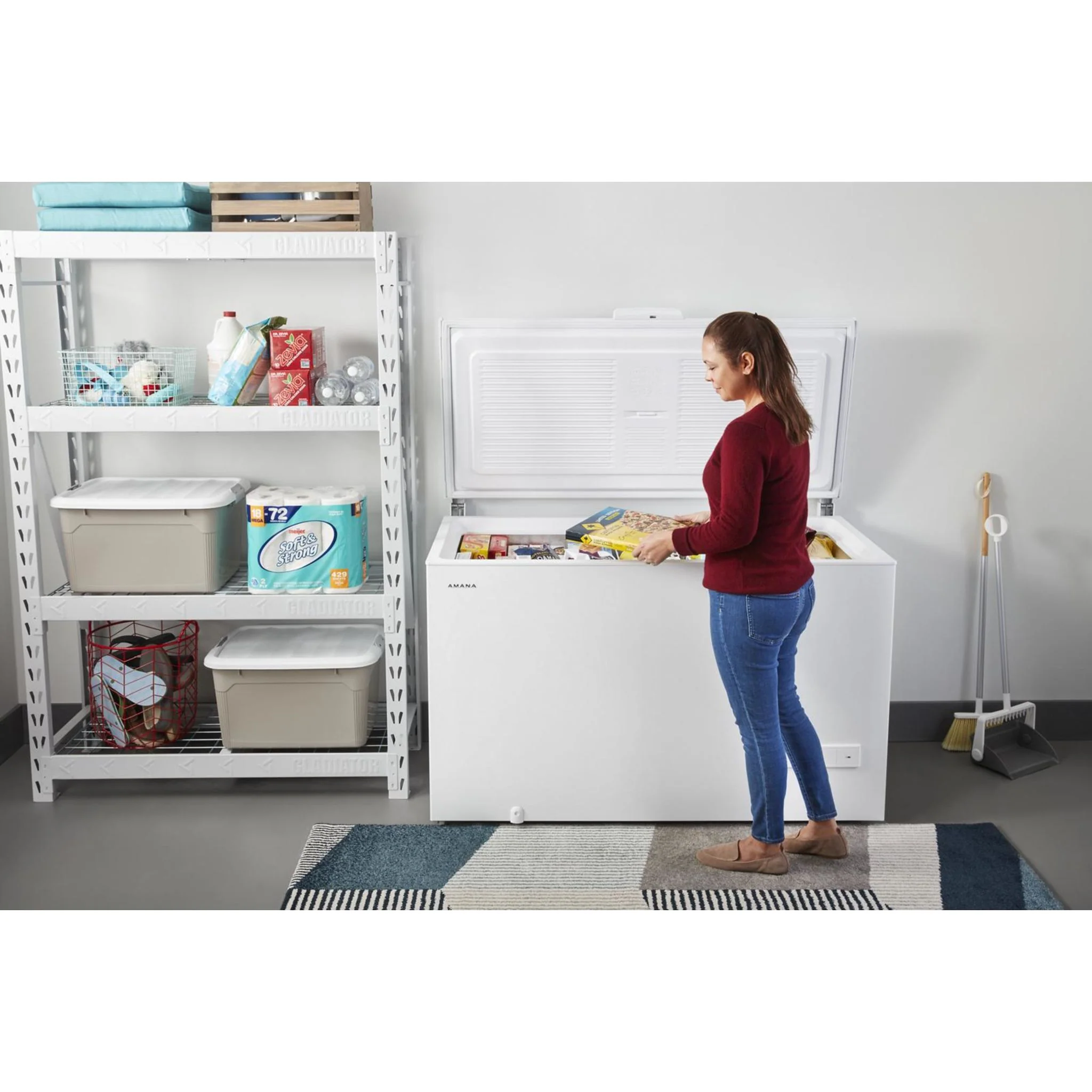 Amana 16 cu. ft. Chest Freezer -White (AZC5216LW) - Image 25