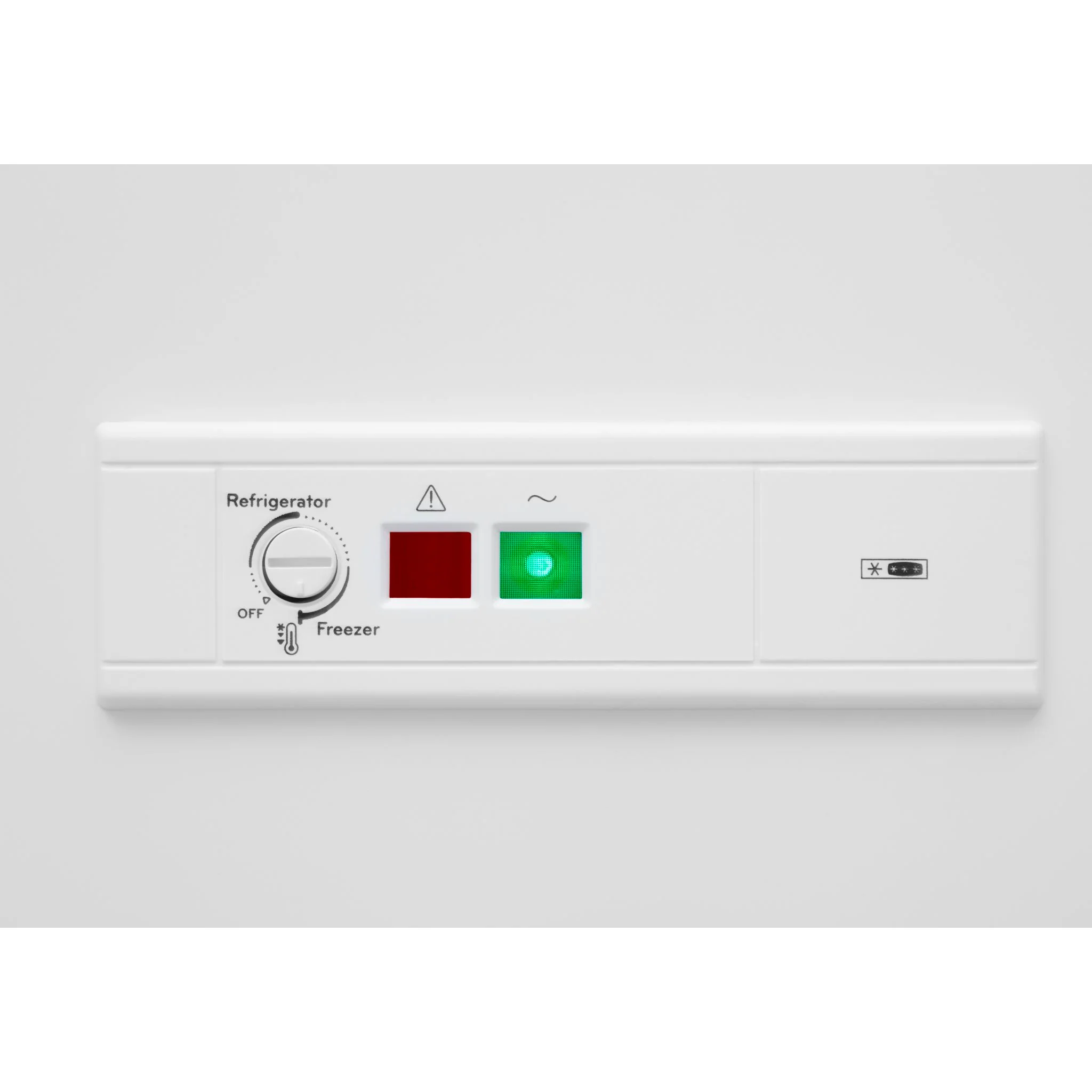 Amana 16 cu. ft. Chest Freezer -White (AZC5216LW) - Image 6