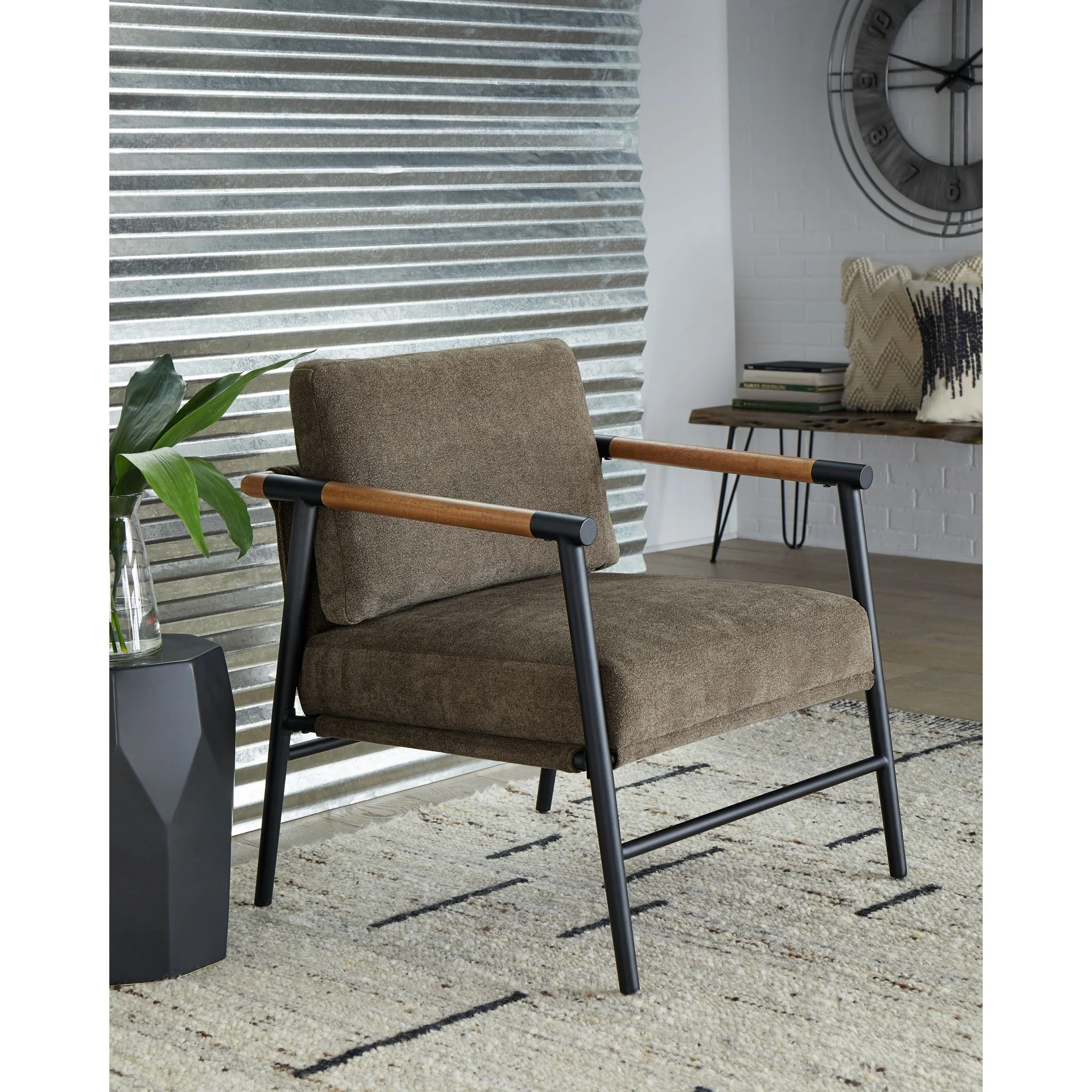 Amblers Accent Chair - Image 2