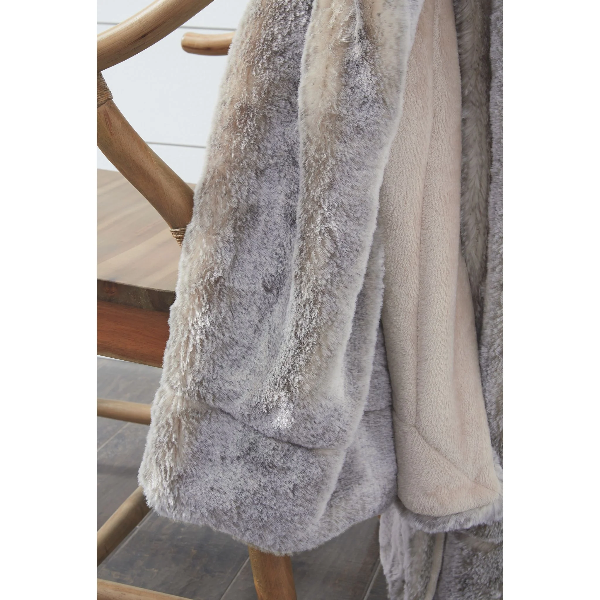 Raegan Throw - Image 3