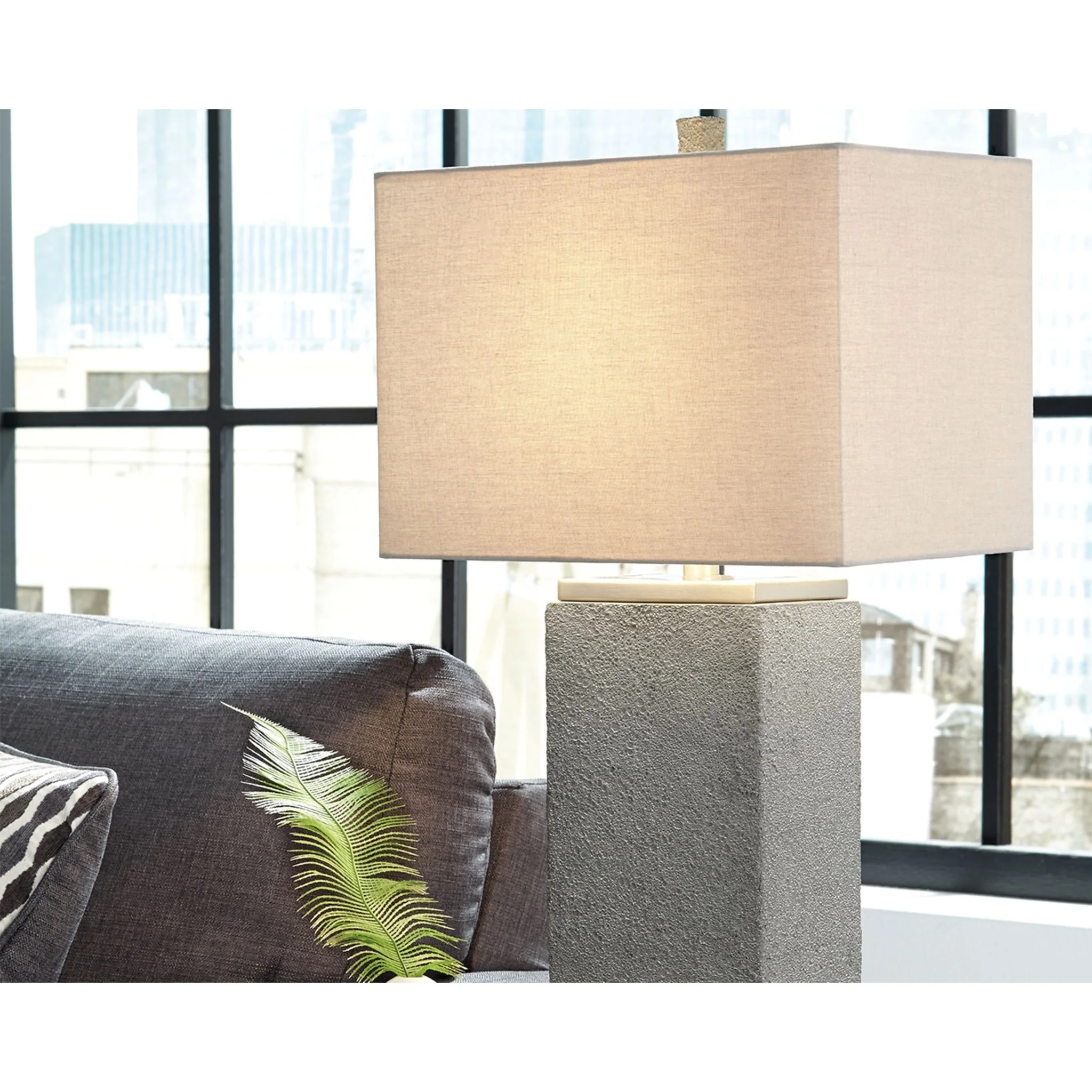Amergin Table Lamp (Pair) - Image 4