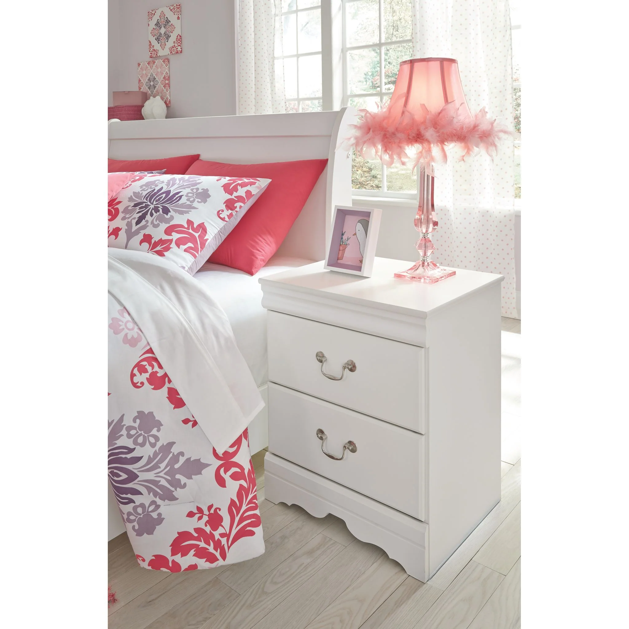 Anarasia Nightstand - Image 3
