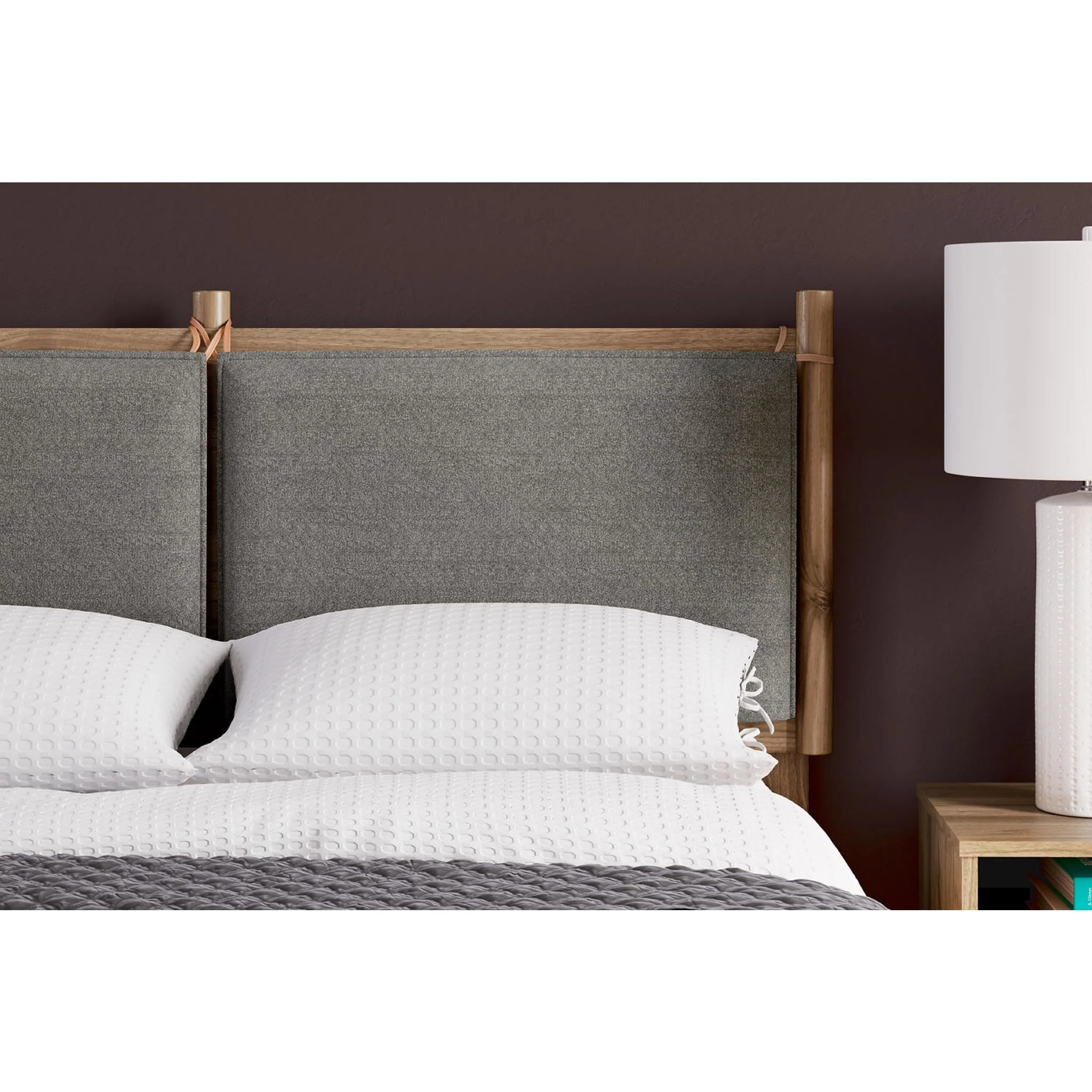 Aprilyn Panel Bed - Image 22