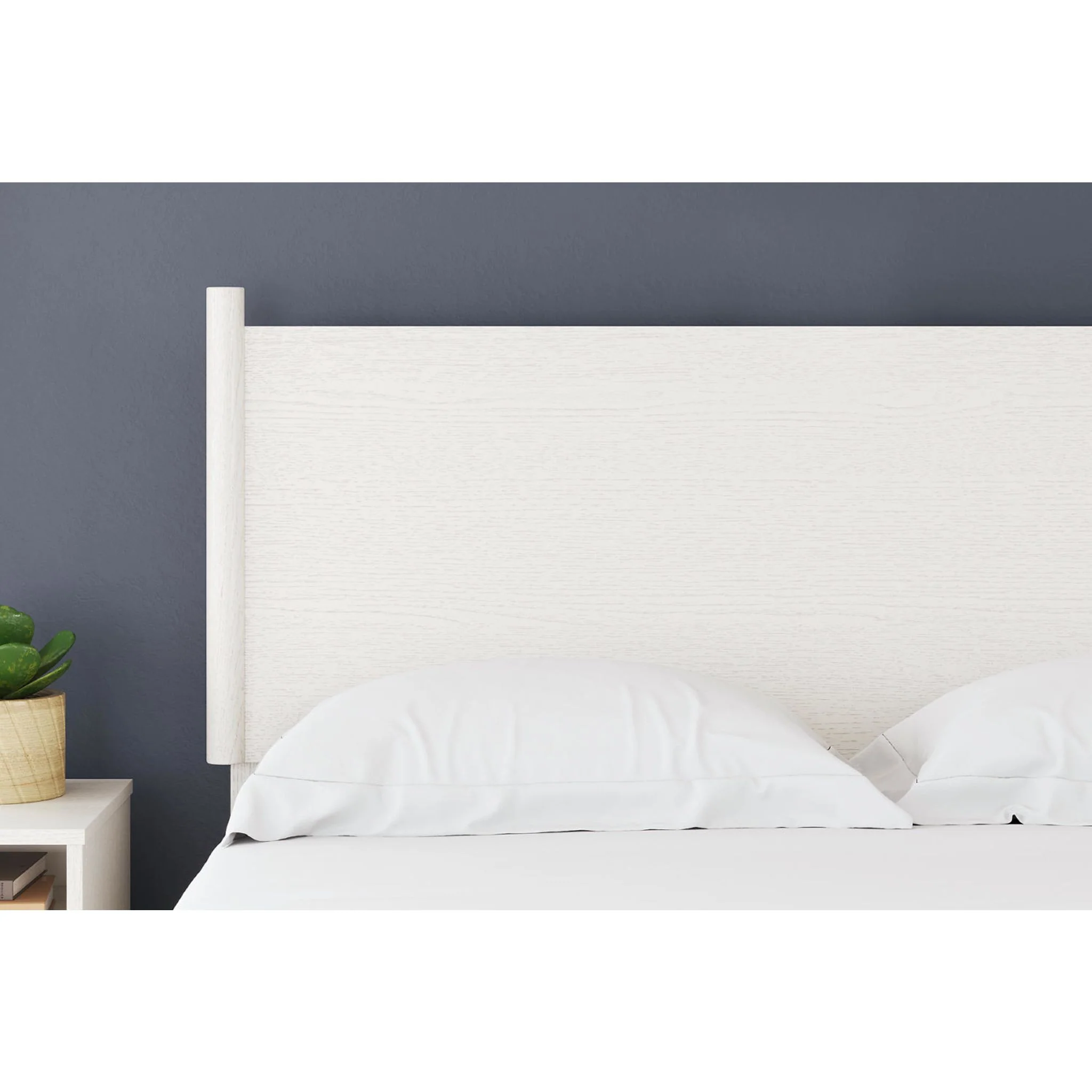 Aprilyn Panel Bed - Image 46