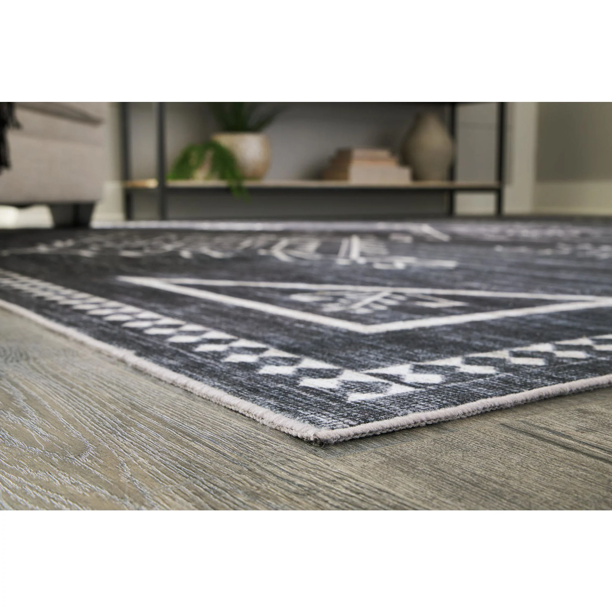 Arloman Area Rug - Image 2