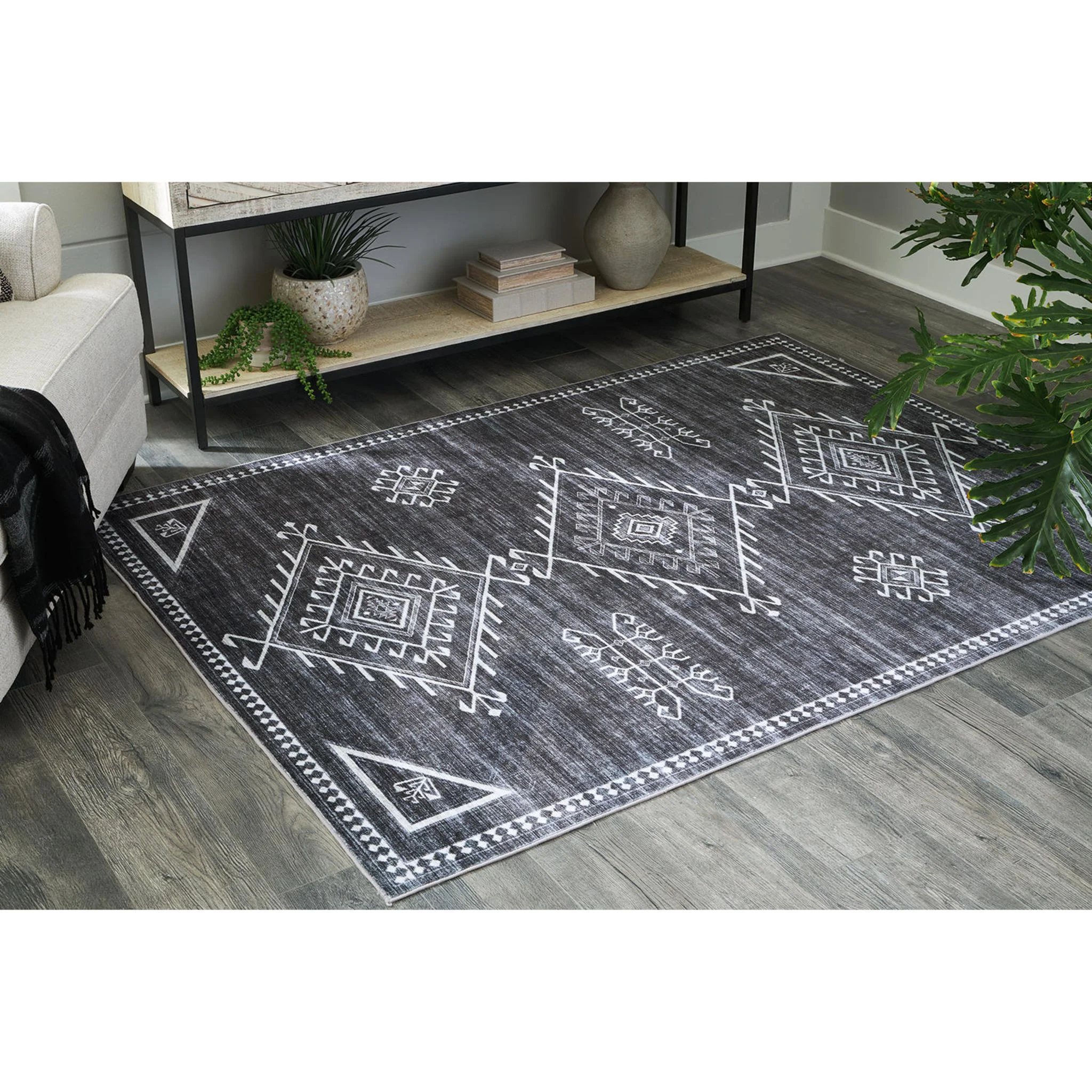 Arloman Area Rug - Image 4
