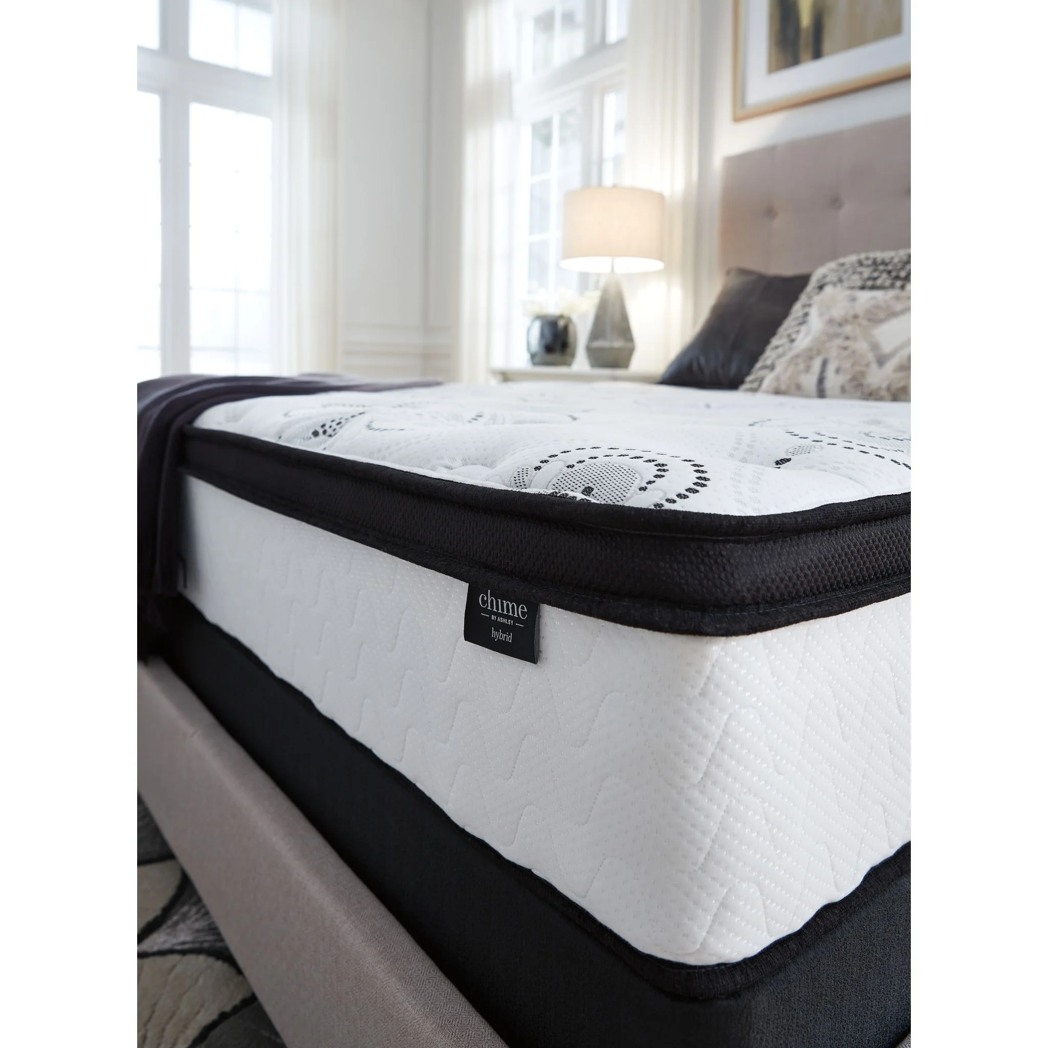Ashley Sleep Chime 12 Inch Hybrid Mattress - Image 7