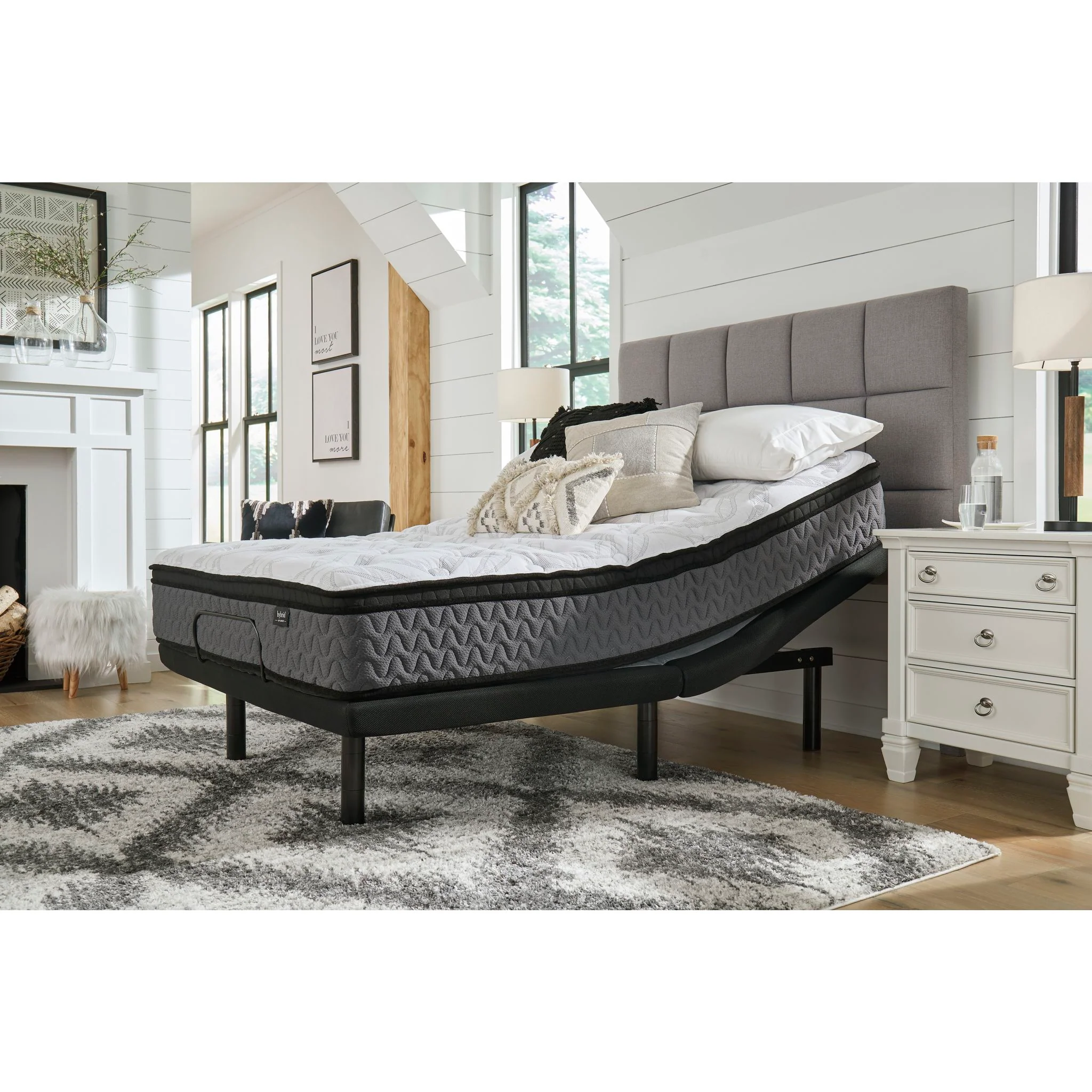 Ashley Sleep Essentials 12 Inch Hybrid Mattress - Image 5