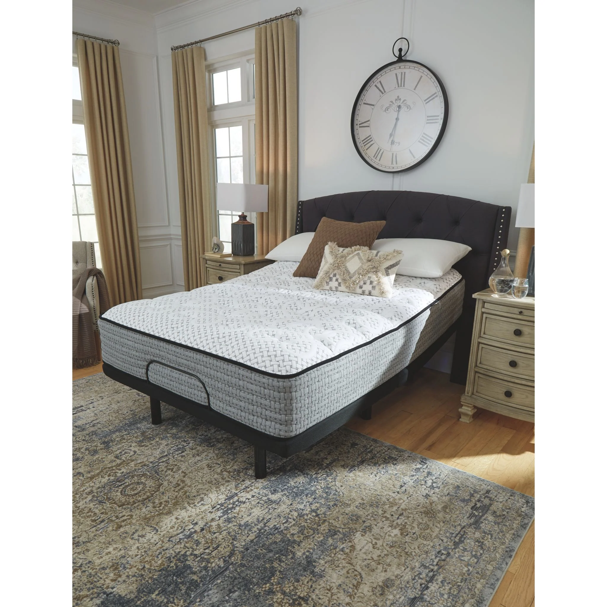 Ashley Sleep Santa Fe Innerspring 15 inch Mattress In A Box - Image 9