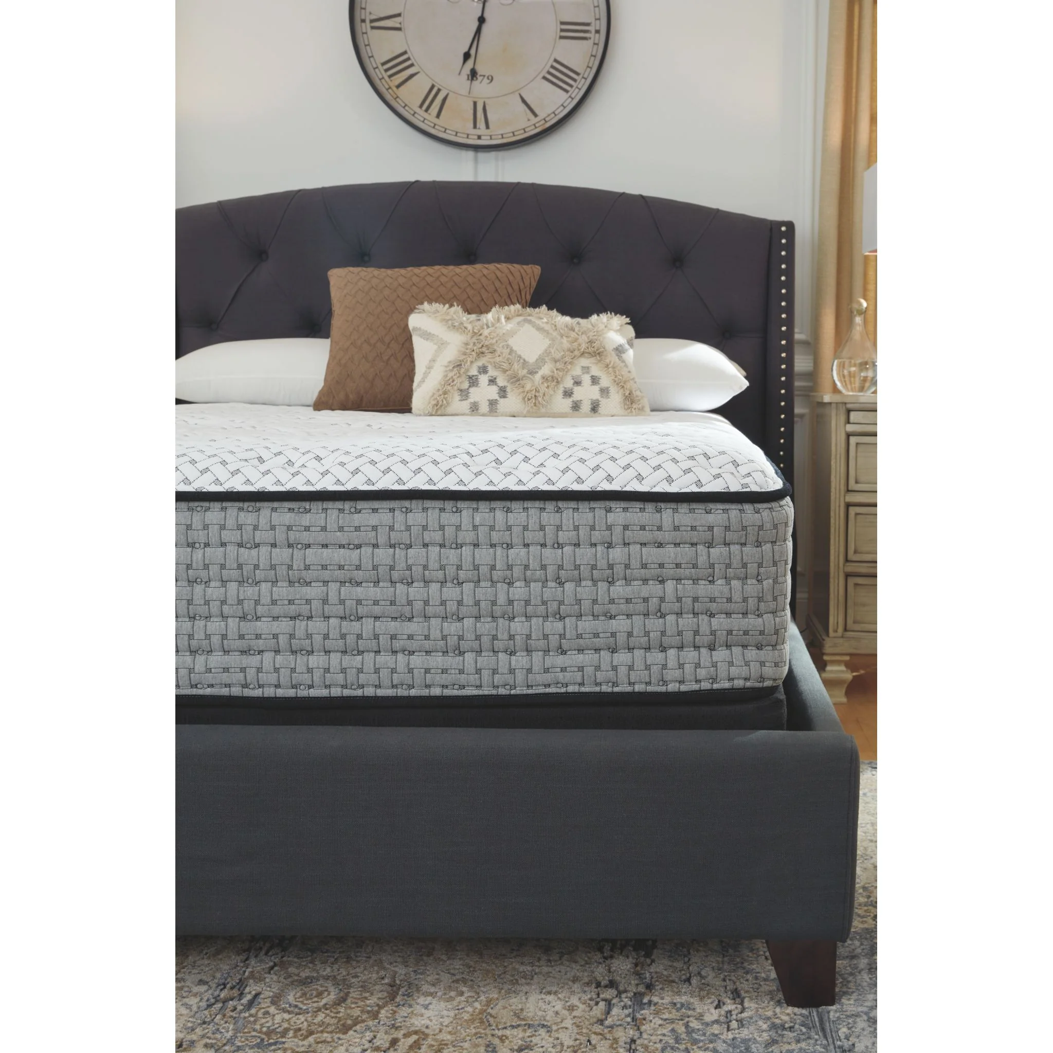 Ashley Sleep Santa Fe Innerspring 15 inch Mattress In A Box - Image 4