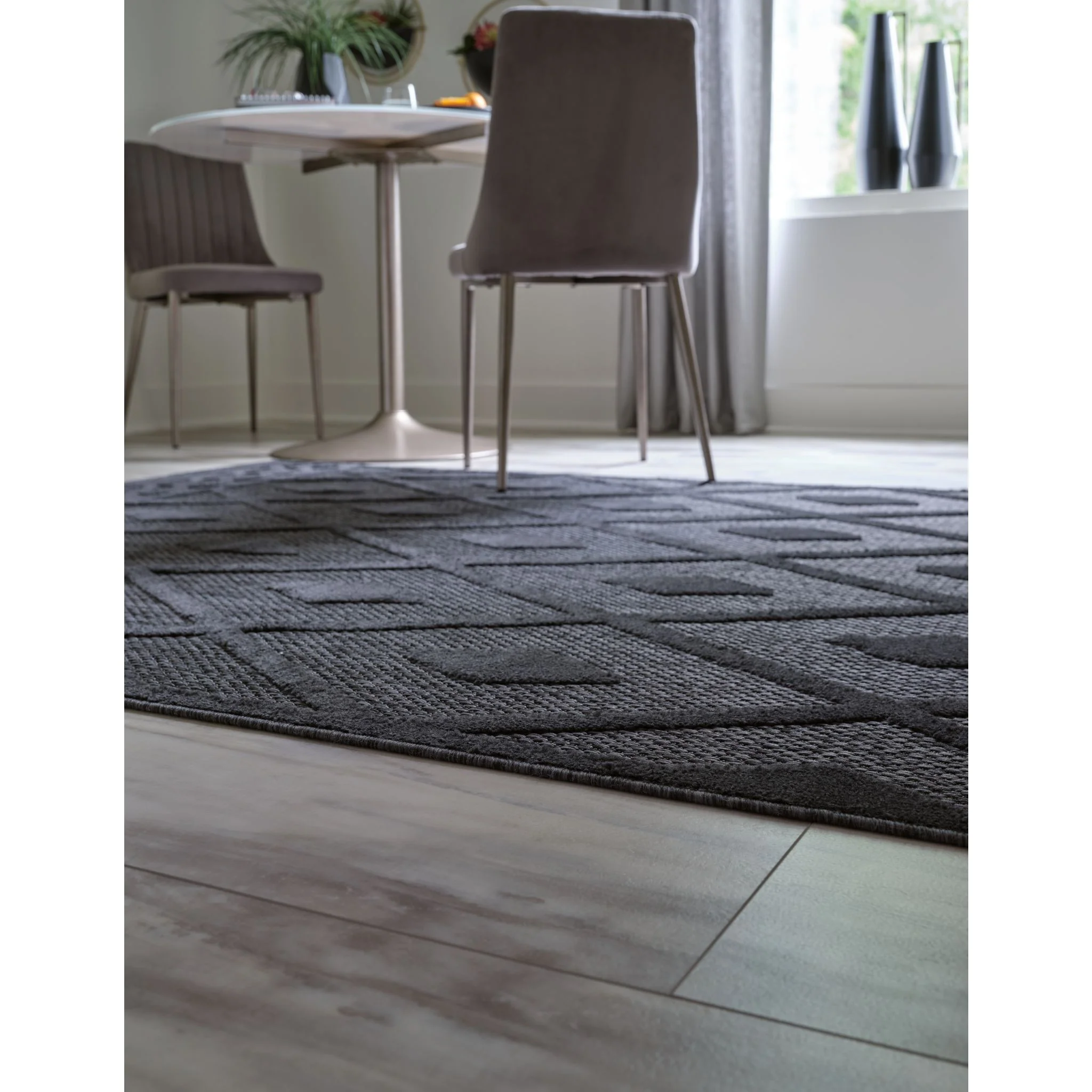 Averlain Area Rug - Image 3