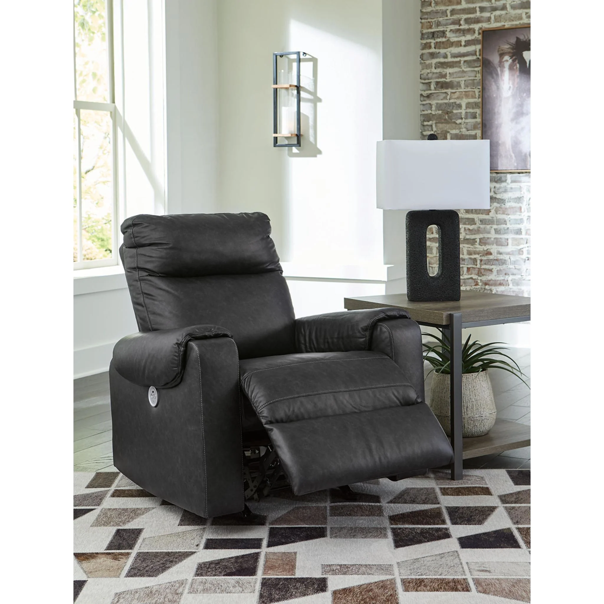 Axtellton Rocker Recliner with Power - Image 3