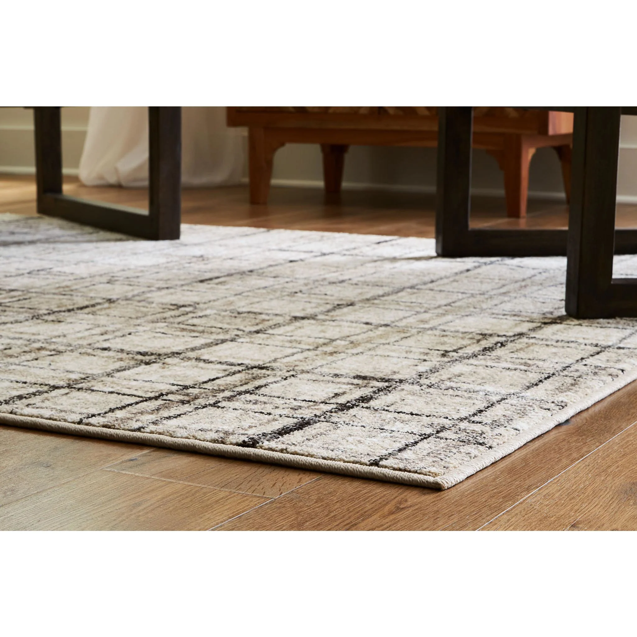 Azmerilla Area Rug - Image 2
