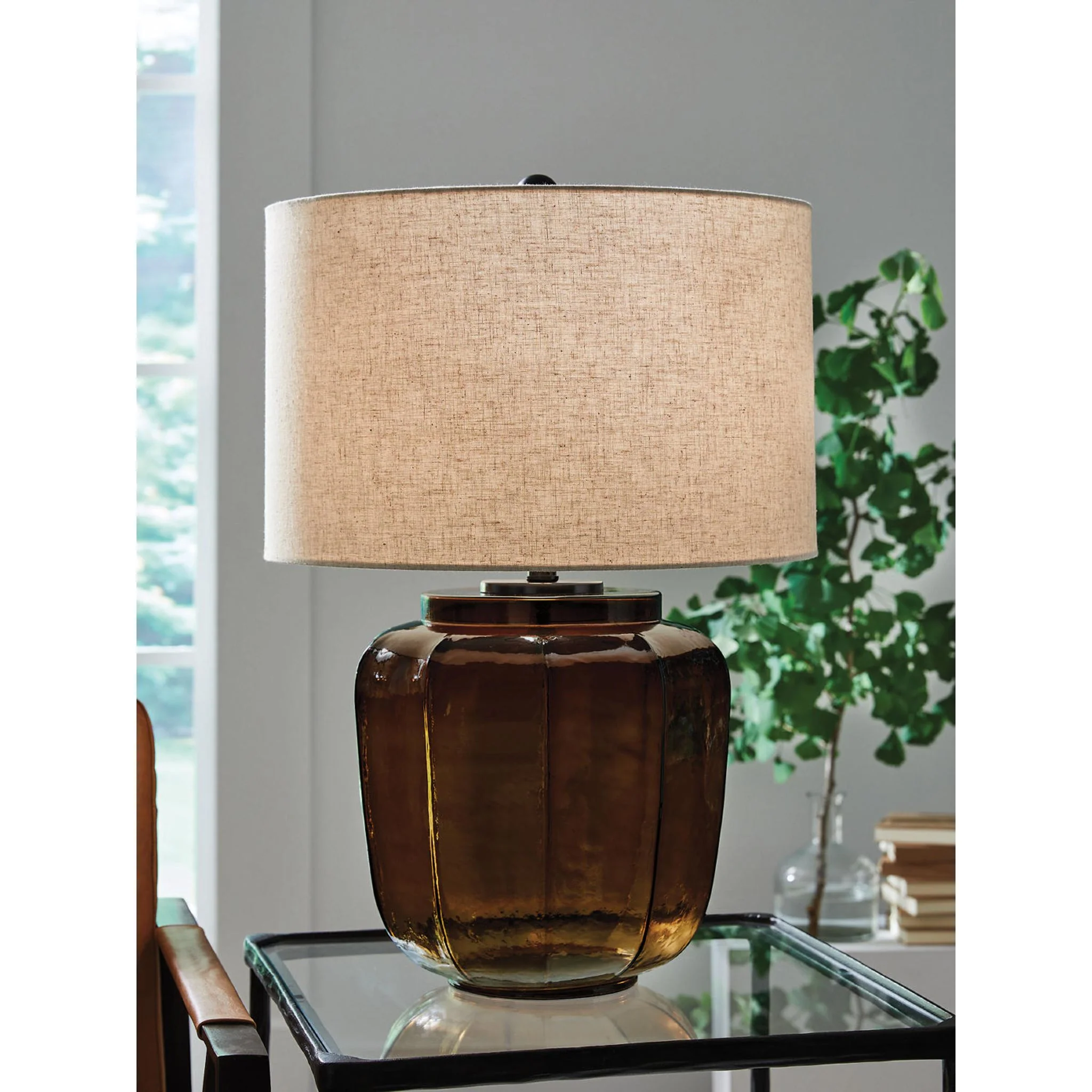 Bainmore Table Lamp - Image 3