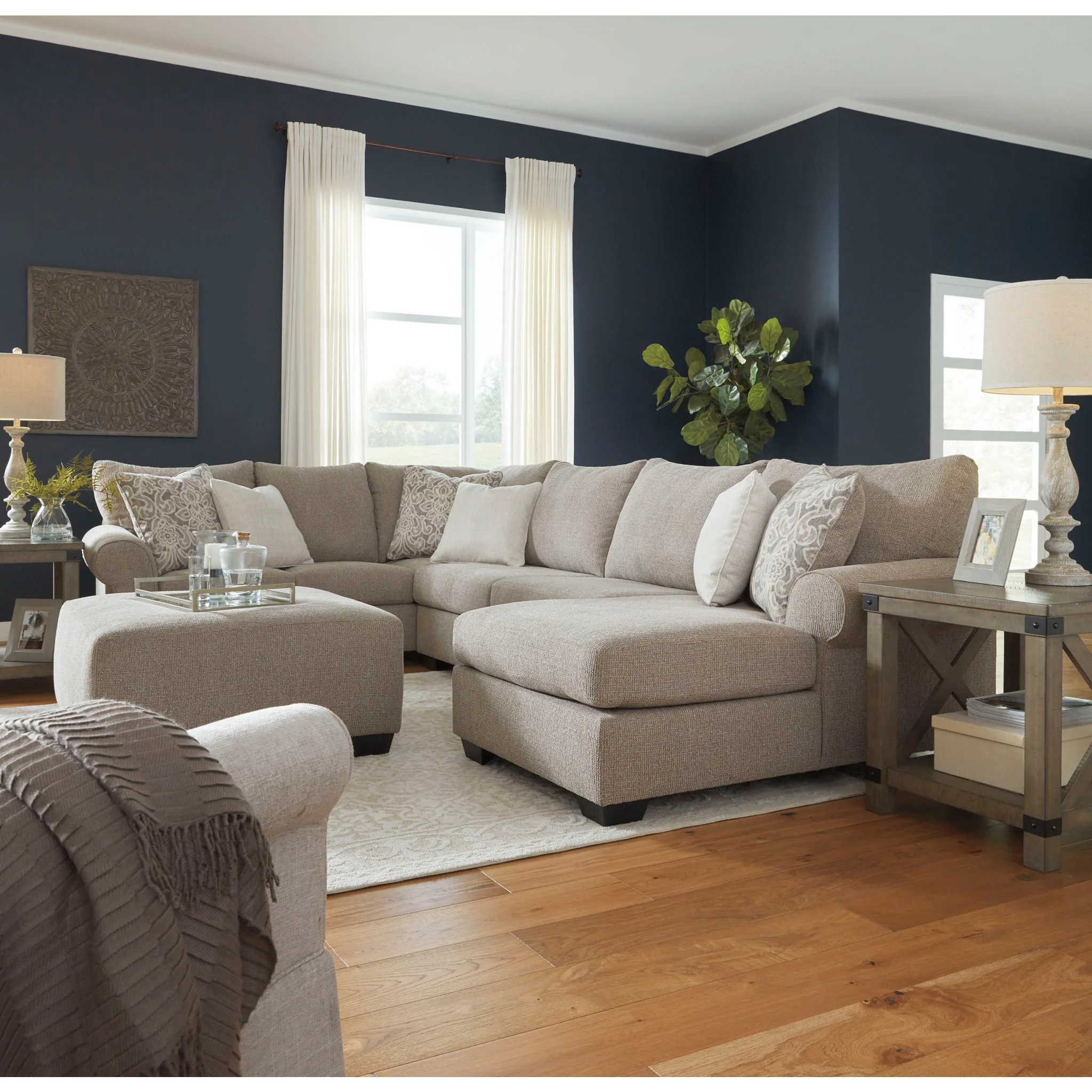 Baranello Oversized Accent Ottoman - Image 3