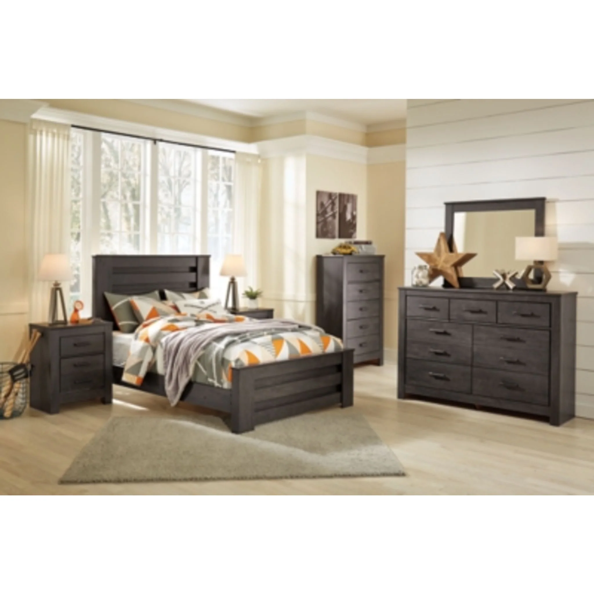 Brinxton 5 Piece Full Panel Bedroom - Image 3