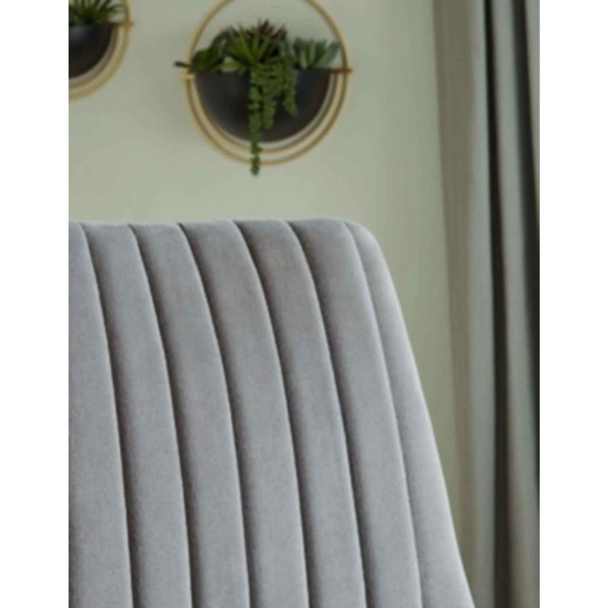 Barchoni Dining Set - Image 4
