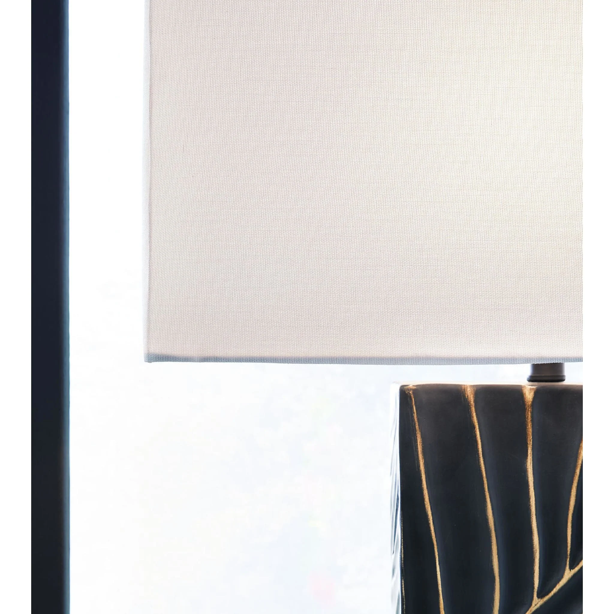 Bartlen Table Lamp (Single) - Image 4