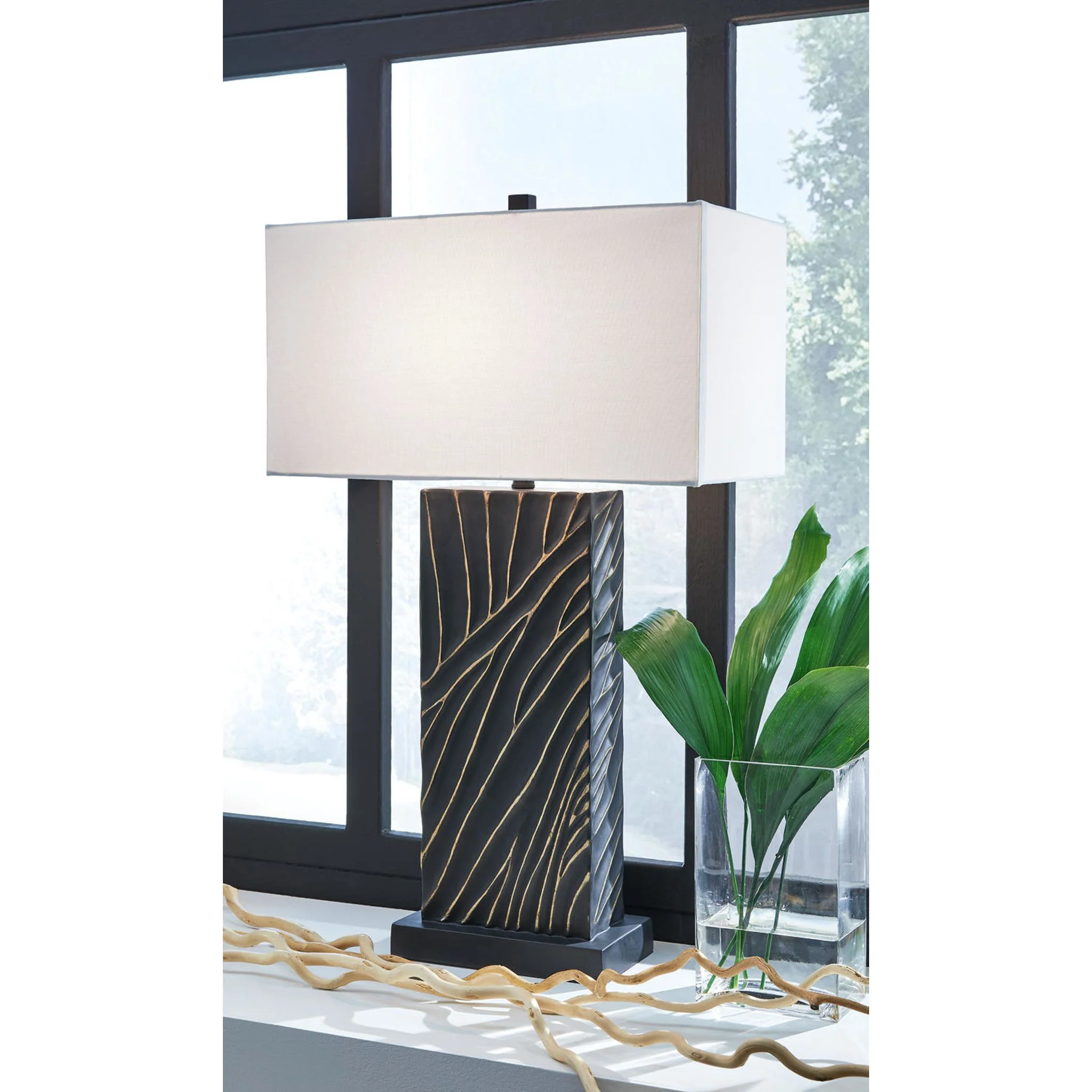 Bartlen Table Lamp (Single) - Image 5