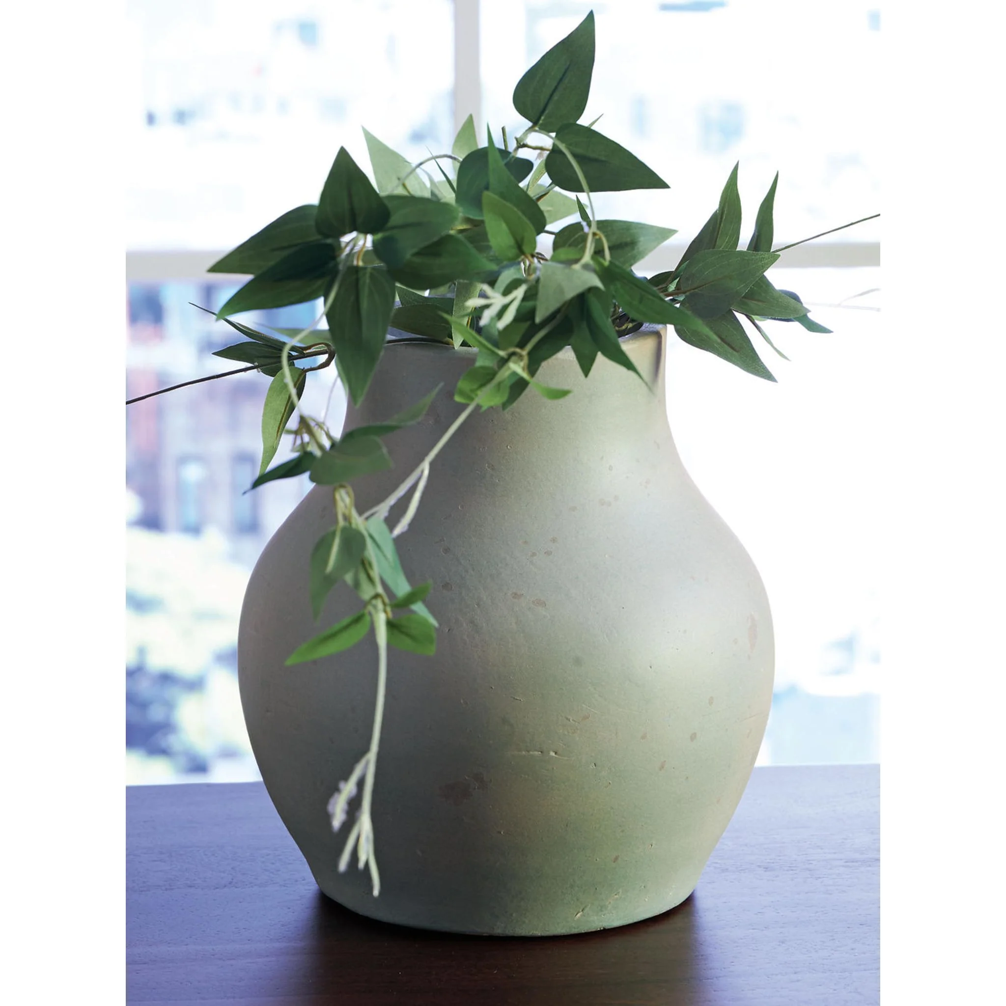 Baychester Vase - Image 3