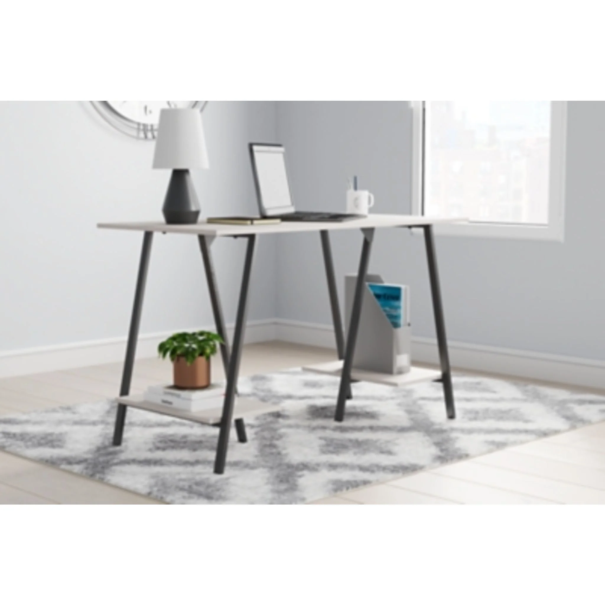 Bayflynn Desk - Image 2