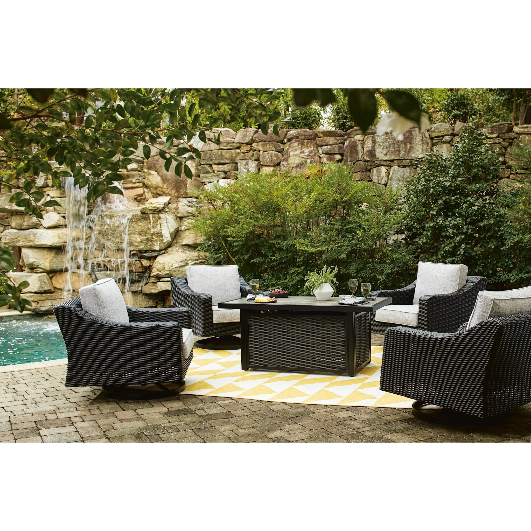Beachcroft 5 Piece Outdoor Seating - Image 23