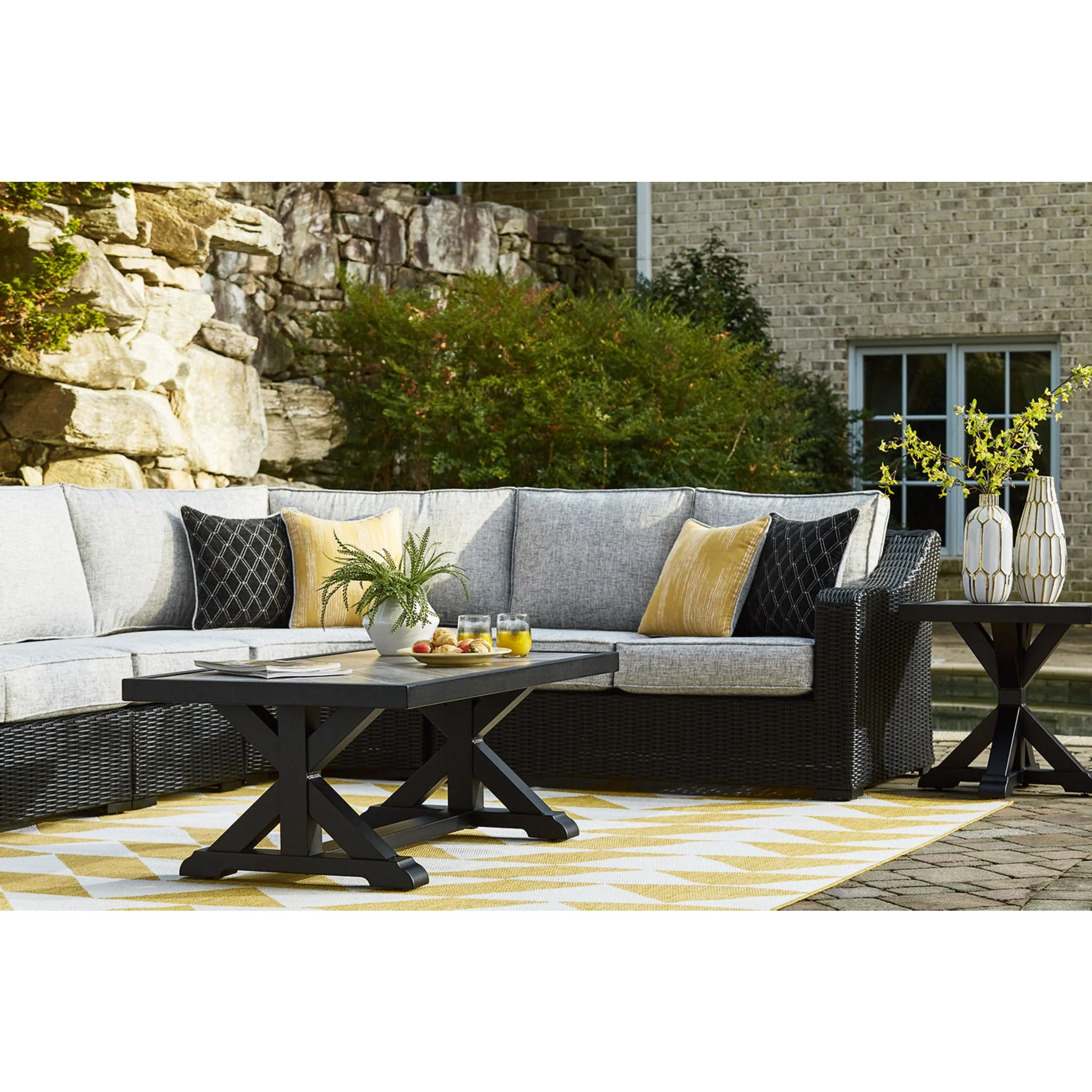 Beachcroft Outdoor End Table - Image 13