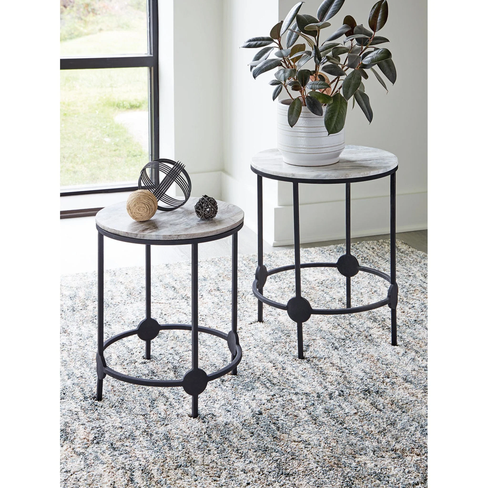 Beashaw Accent Table - Image 8