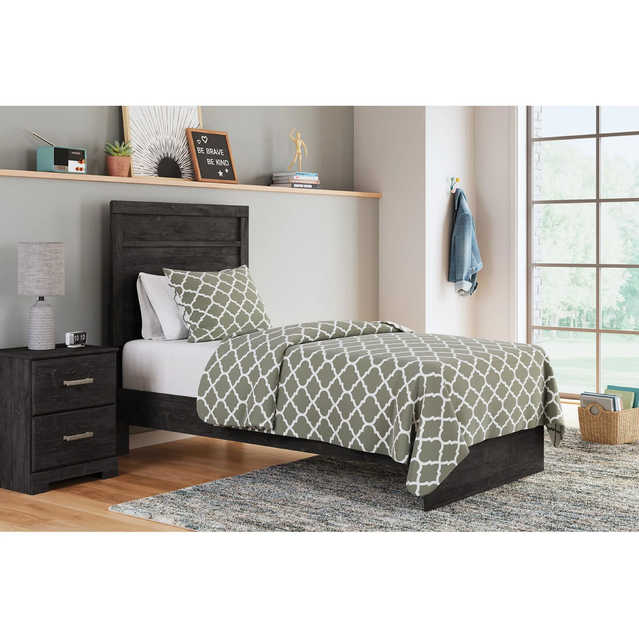 Belachime Panel Bed - Image 3