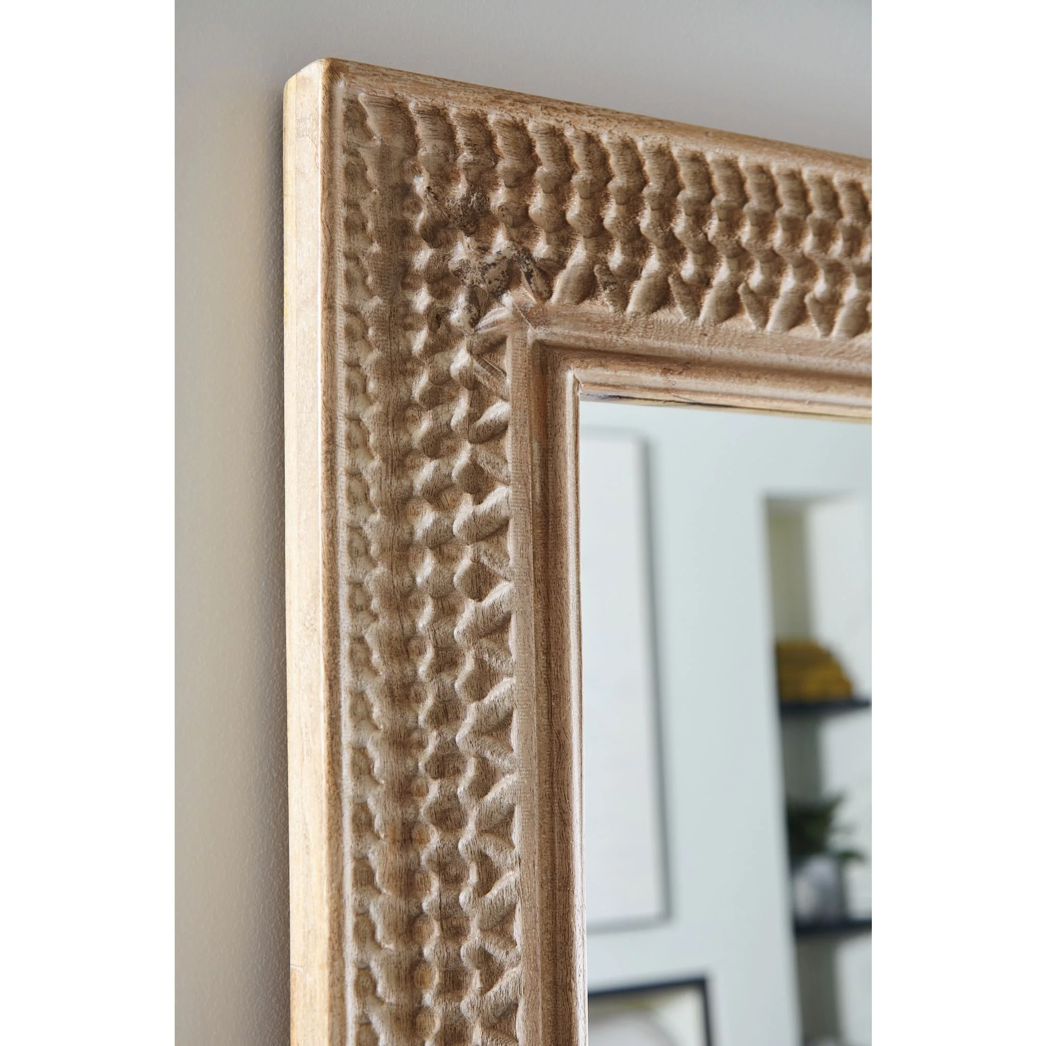 Belenburg Accent Mirror - Image 3